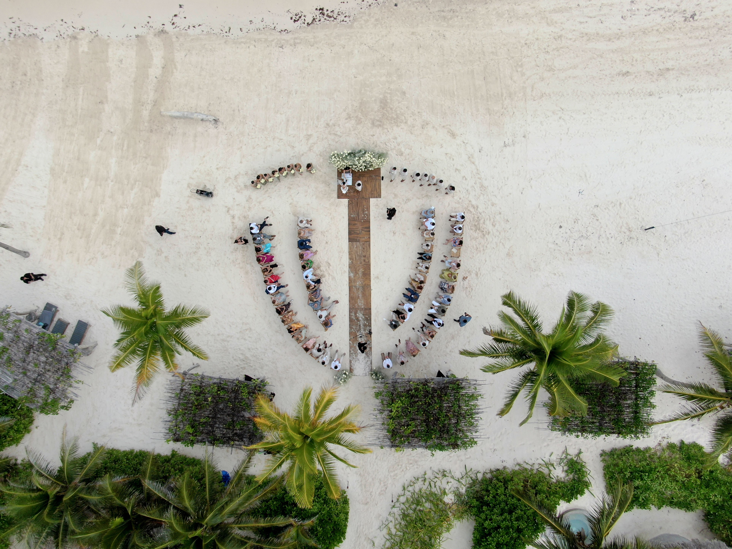 Wedding Photo Cancun. Alfredo Vazquez Wedding Films & Photography | Mexico & Destination Weddings