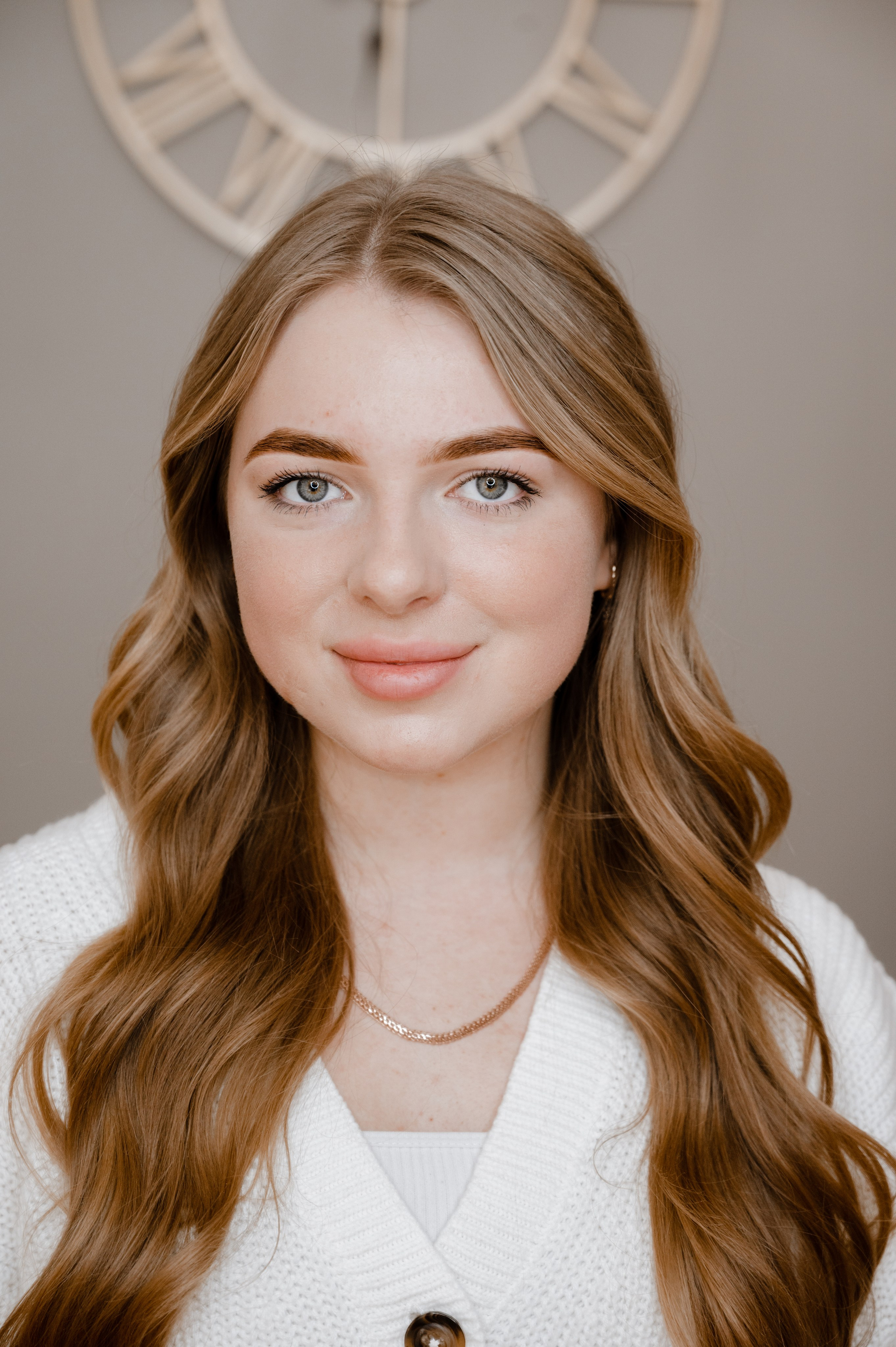 Astudio beauty studio in Prague. ANNA-MARIA PHOTO CONTENT CREATOR — фотограф, эстет, художник и визуальный эксперт в Instagram, работающий в Праге