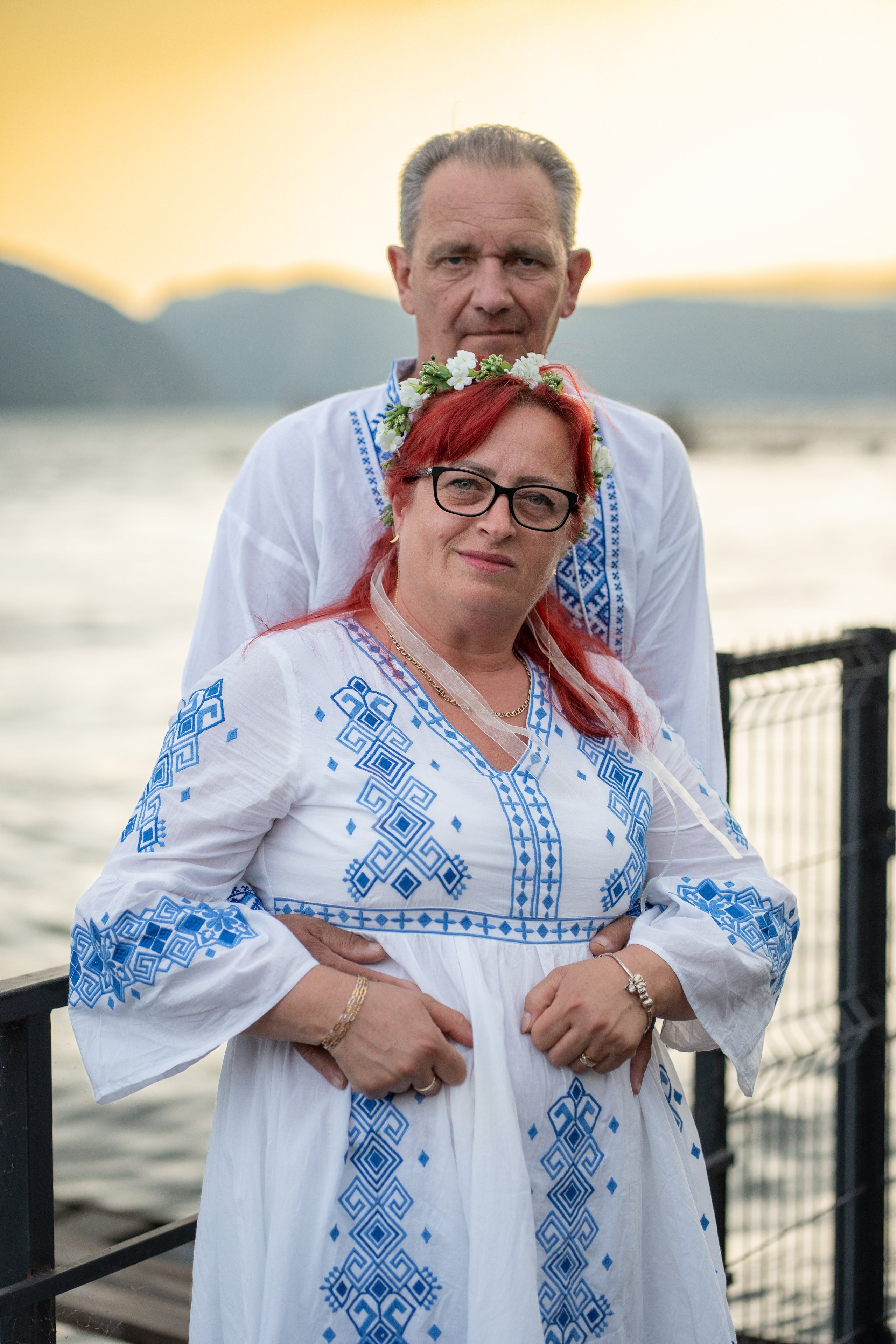 Imortalizează emoția reînnoirii jurămintelor la Nunta de Argint printr-o ședință foto profesională. Momente autentice, povești de iubire. Fotograf de evenimente, portret si lifestyle