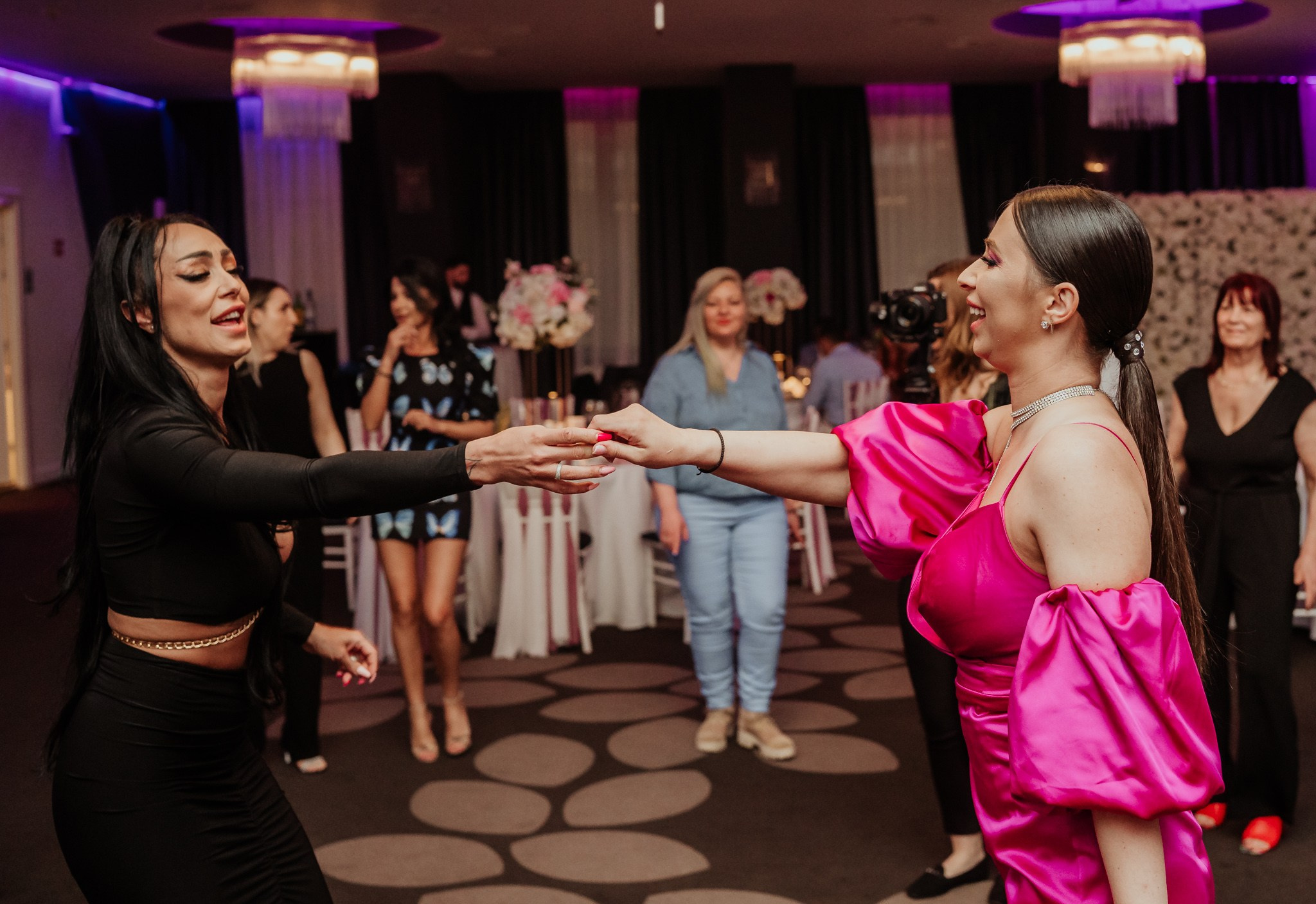 Fotografii de Botez Pline de Emoție pentru Sasha și Familie