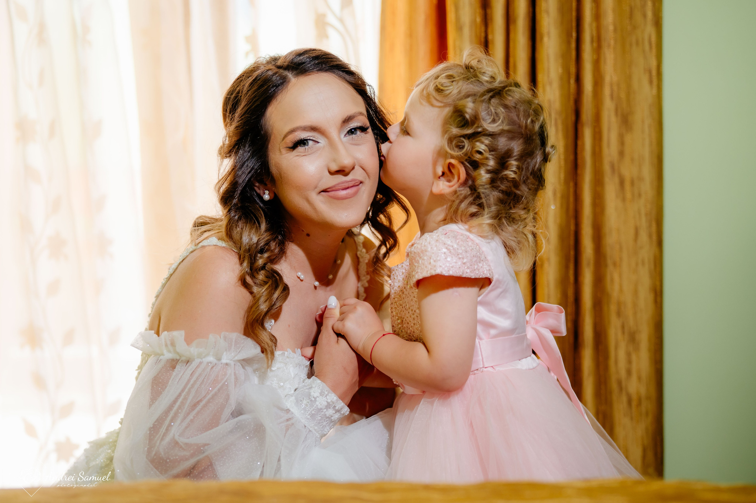 Anca & Daniel. Andrei Samuel – Fotograf București | Evenimente, Studio, Imobiliare, Produs