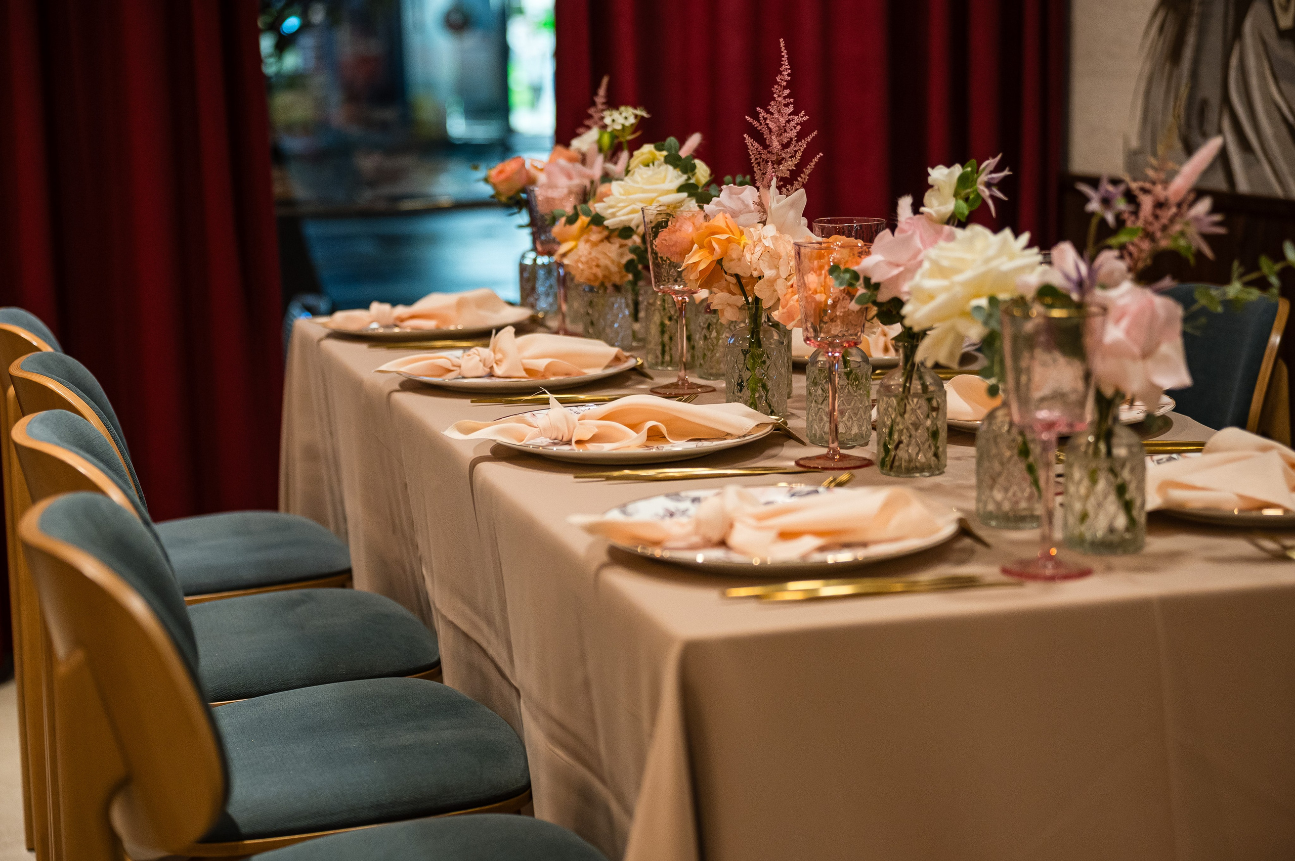 Decor Restaurant. Andrei Samuel – Fotograf București | Evenimente, Studio, Imobiliare, Produs