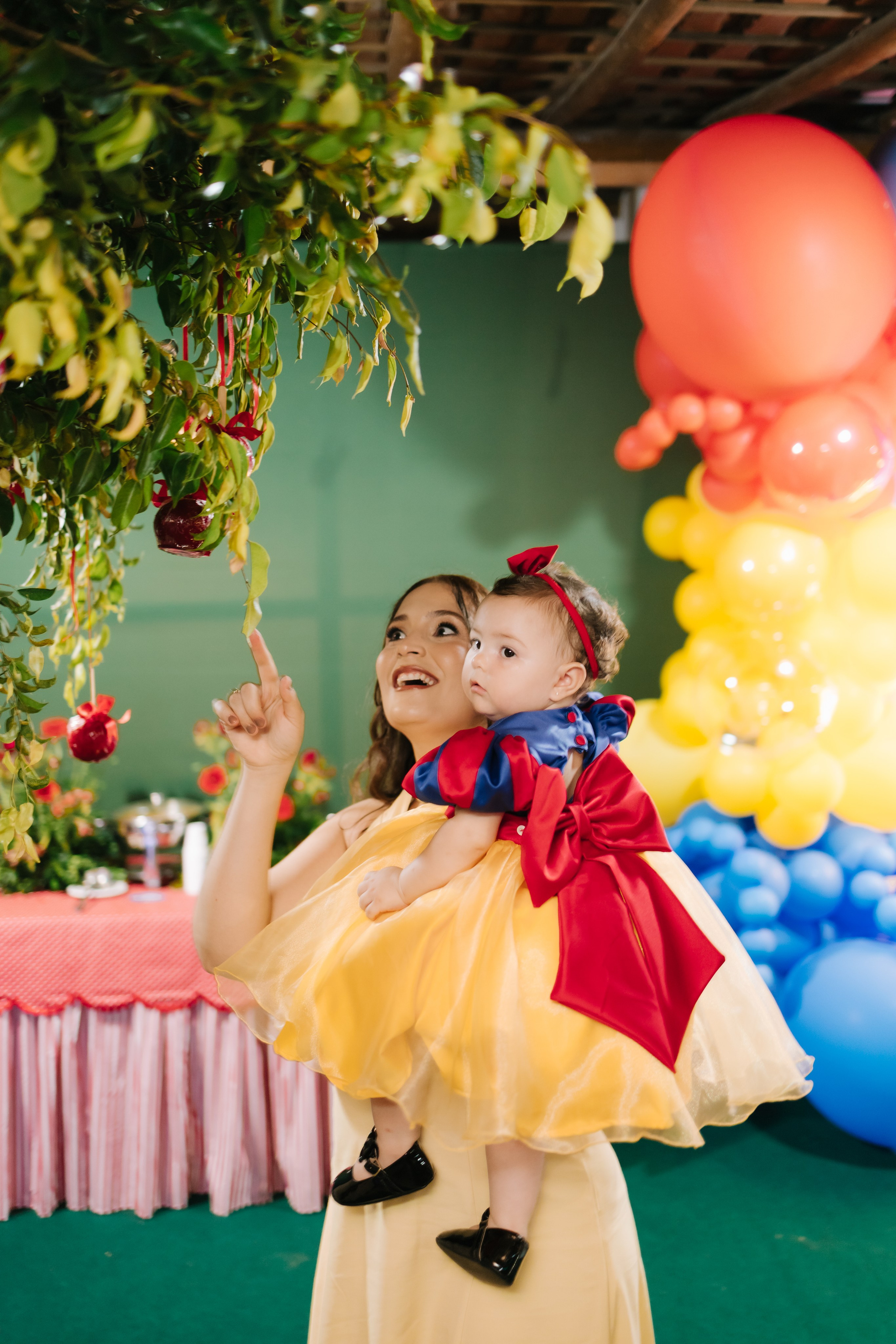 Helena — 1 ano. Fotógrafo Richard Silvestre — Casamentos na Bahia