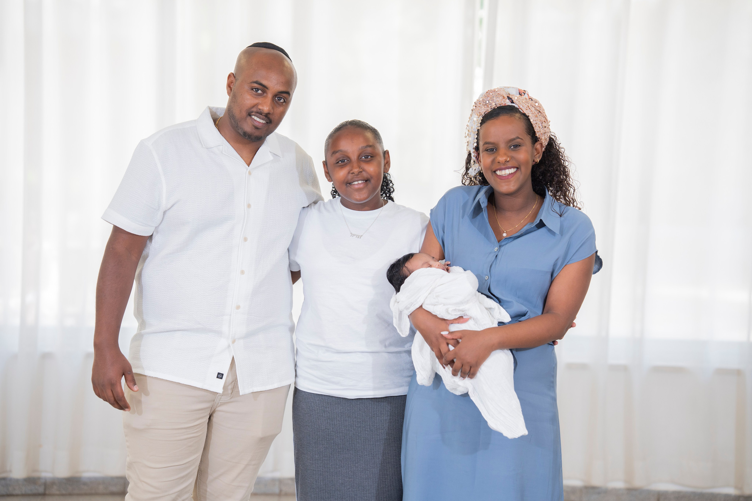 משפחת סלומון. יוסף מזרחי צילום חתונה, ברית וזוגיות. צלם מקצועי שאוהב להוציא אתכם הכי יפים ברגעים הכי מרגשים