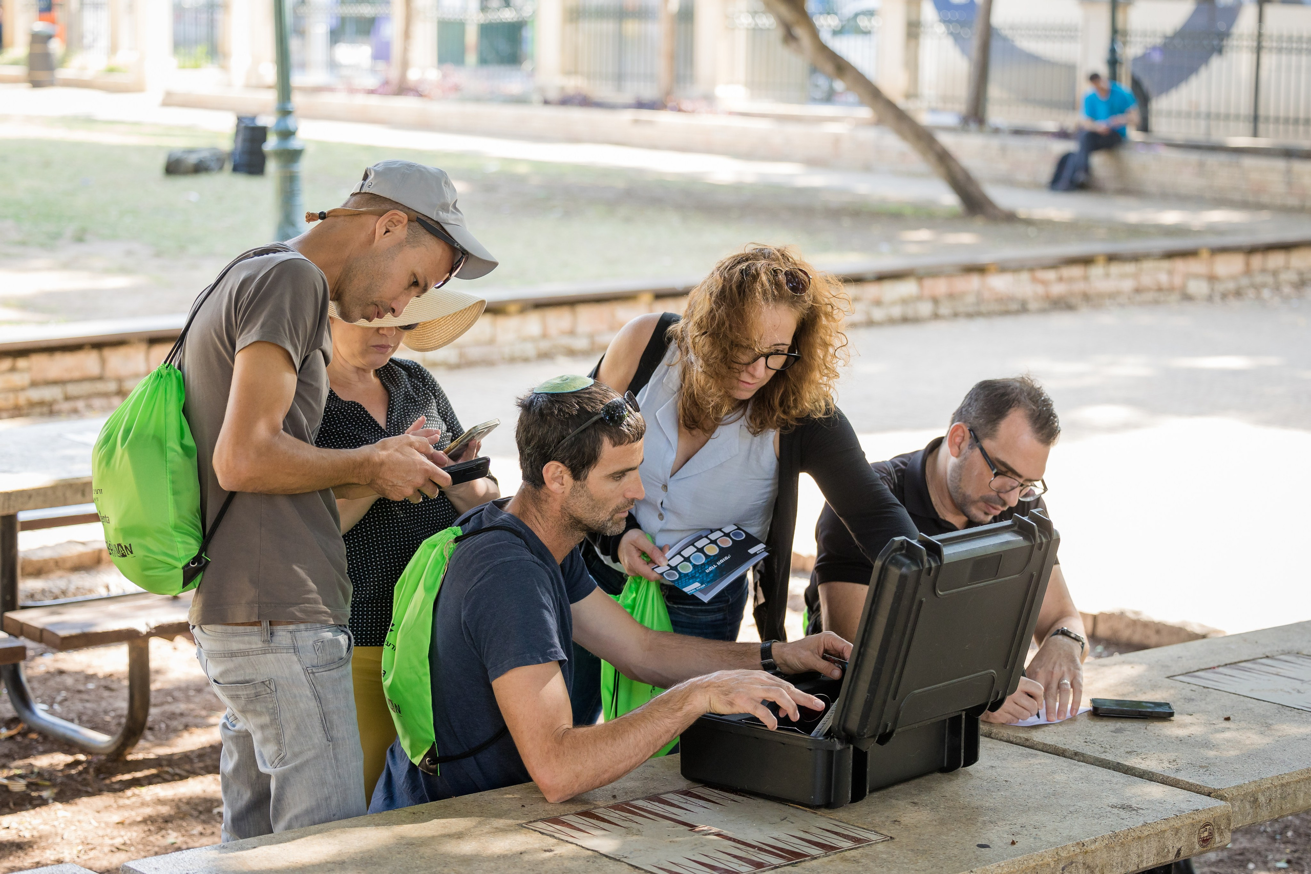 זרעי גדרה — SYNGENTA. AMIR BUCHNIK PHOTOGRAPHER