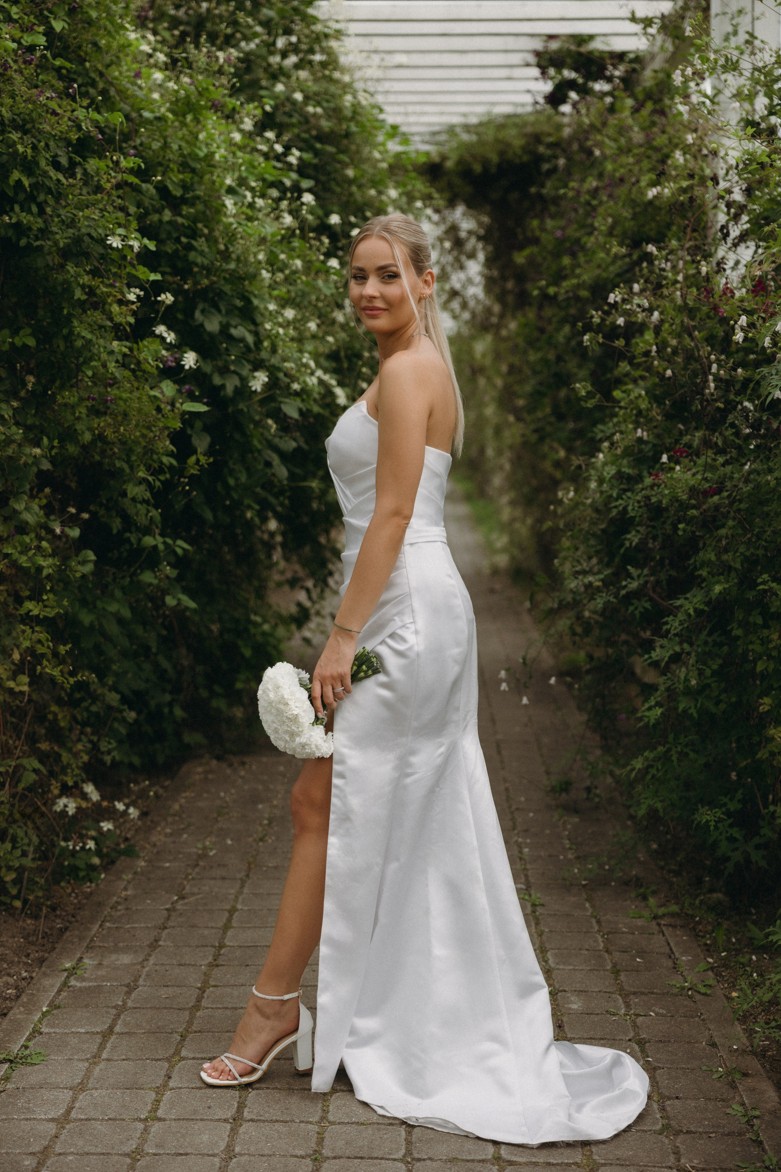 Ieva ir Martynas | Vestuvės Kauno botanikos sode. Vestuvių ir šeimų fotografė Lena Bondarenko / belove photo