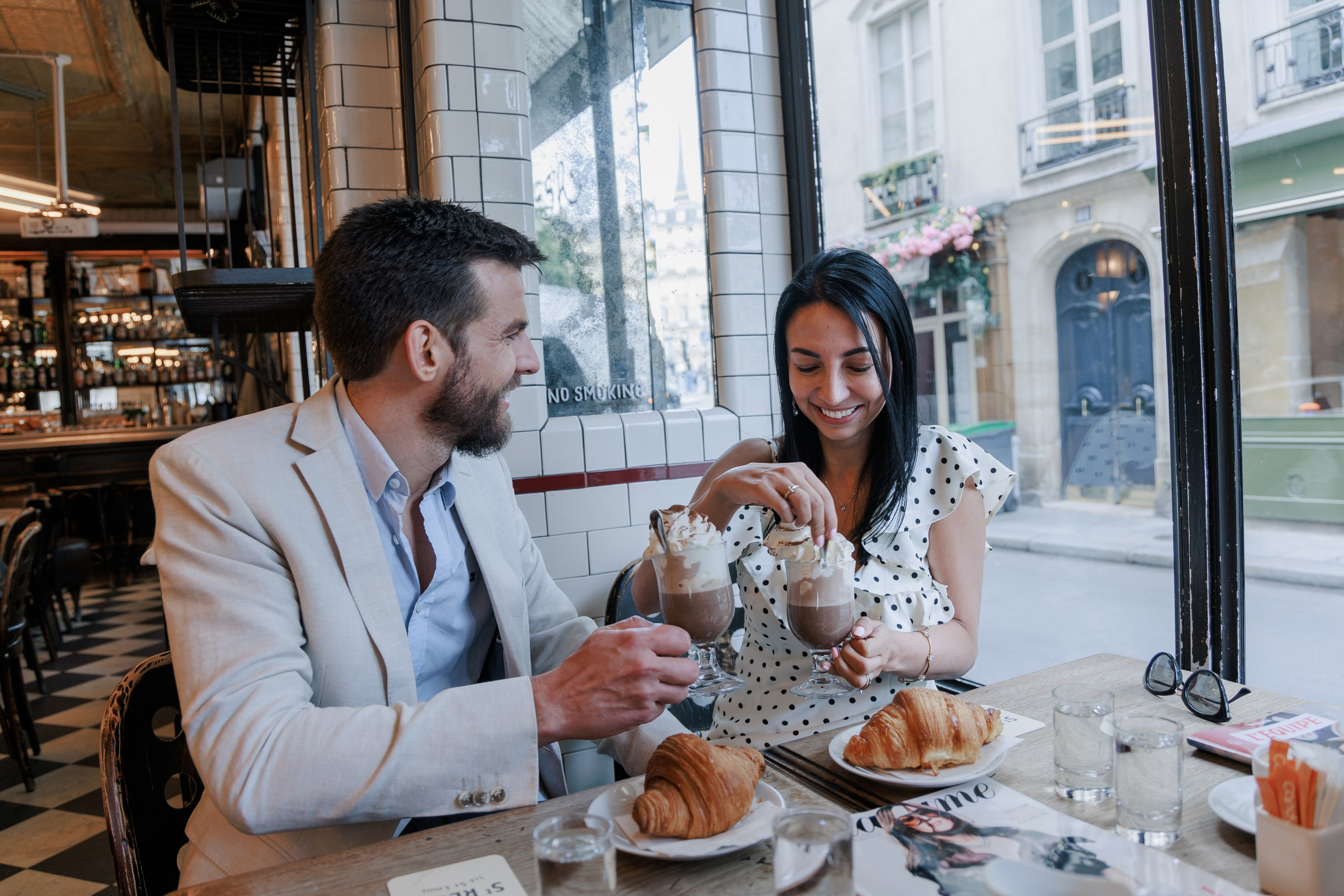 Wedding Proposal in Paris: 7 Refined & Realistic Ideas for 2026. Photographe à Paris