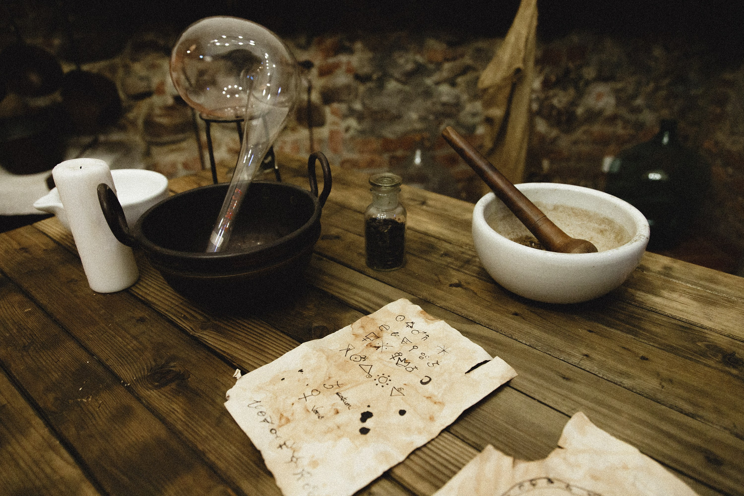 Museum of farmacy in Wroclaw. Kaja | fotograf we Wrocławiu | ludzie i psy