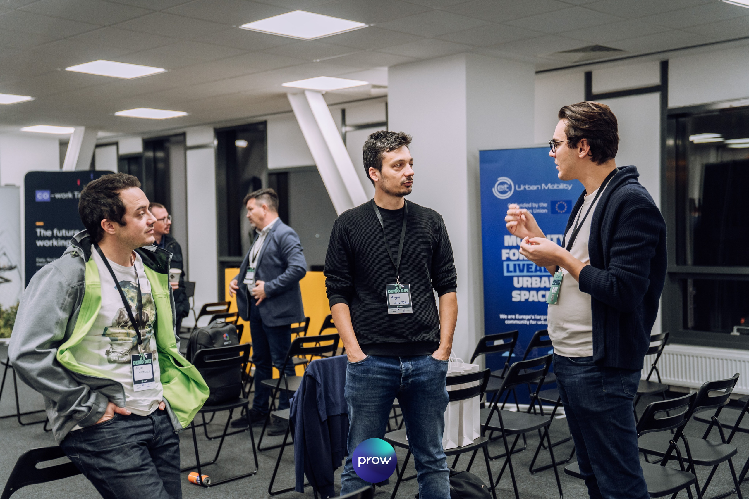 InVest DemoDay @ Cowork. Cozac Cristian Photographer