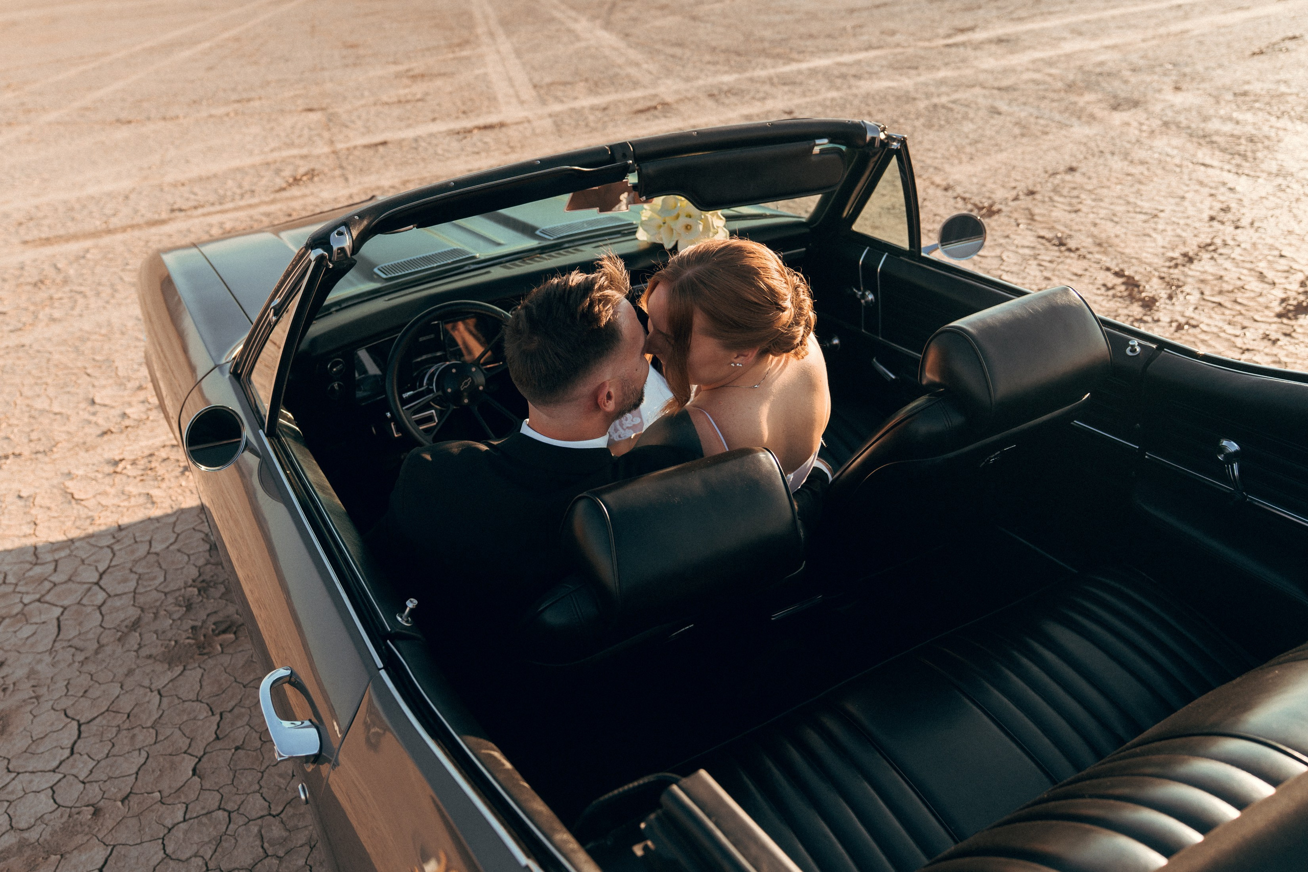 Dasha&Jeremy. Wedding & elopement photographer Viktoriya Kravtsov. Las Vegas