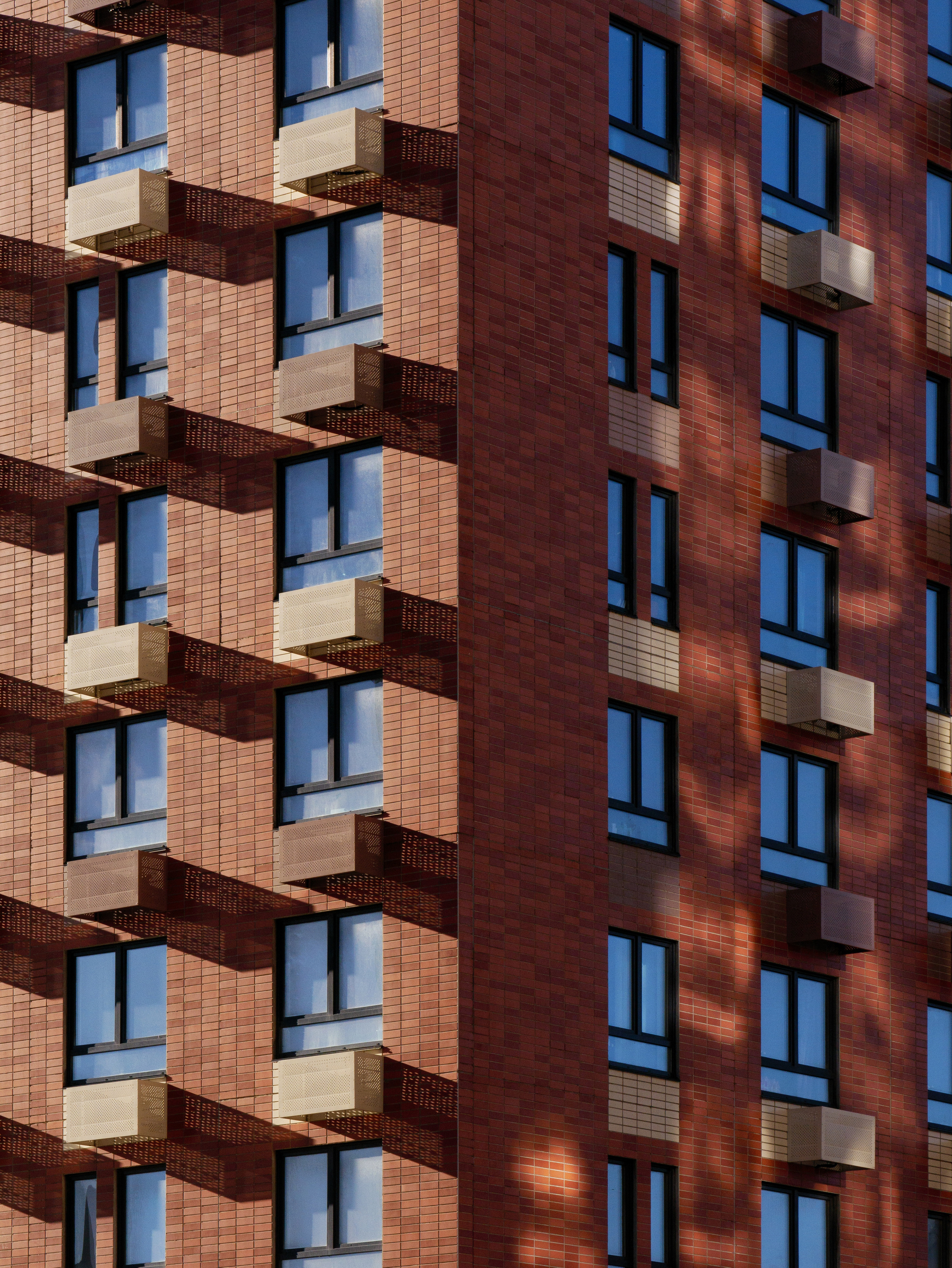 Rhythms of Ilmensky 17, Moscow. Worldwide photographer VOINOV