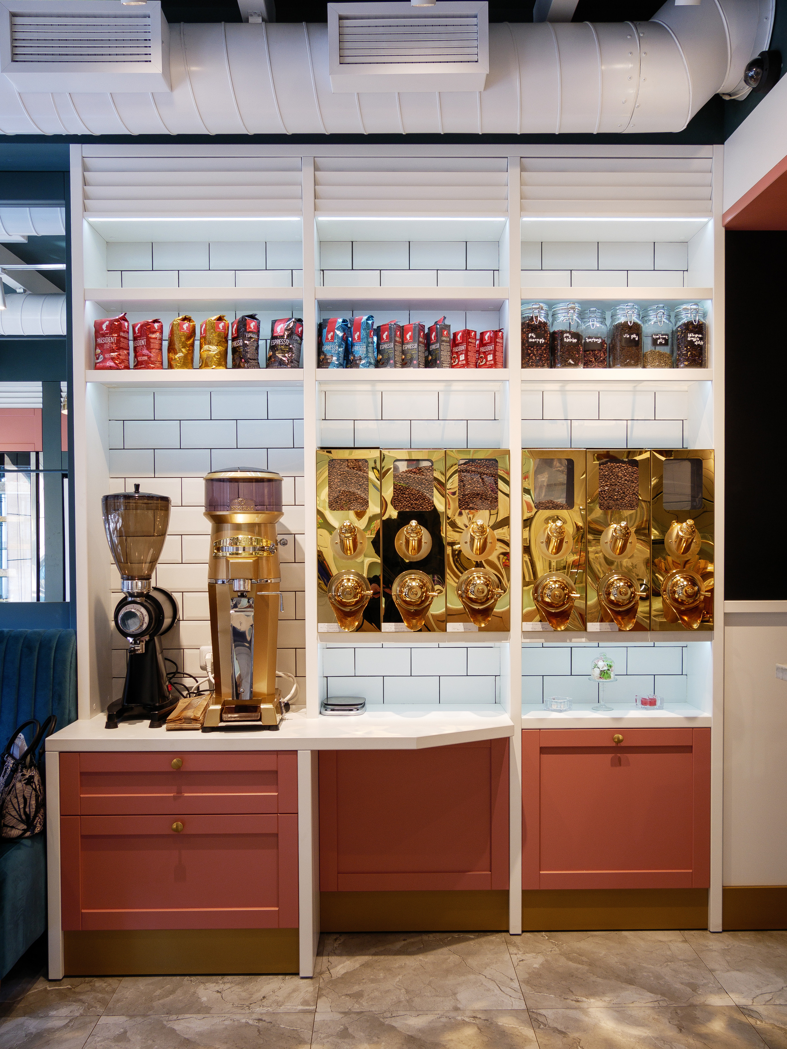 Bourbon Bakery | Yerevan, Armenia. Worldwide photographer VOINOV