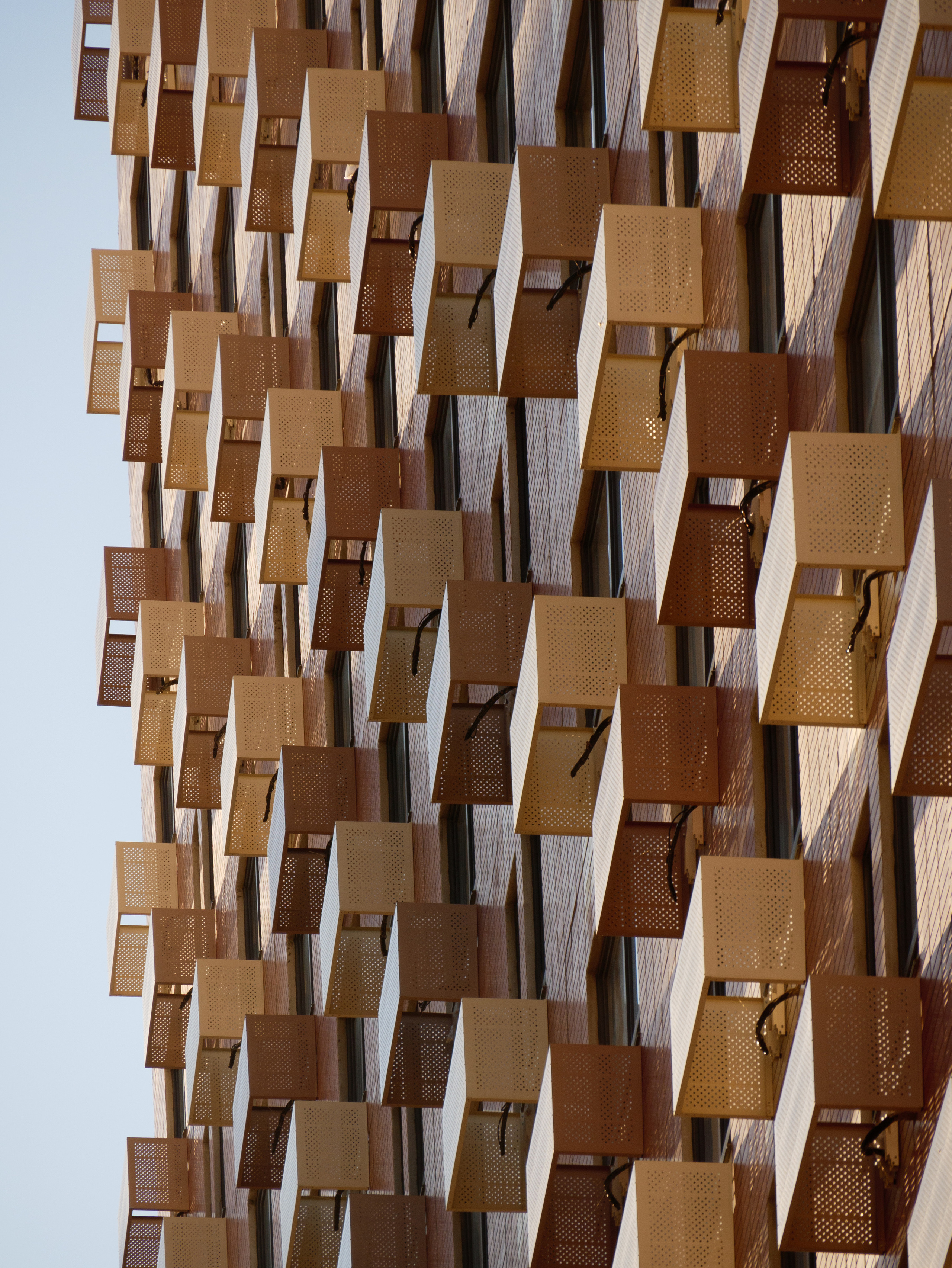 Rhythms of Ilmensky 17, Moscow. Worldwide photographer VOINOV