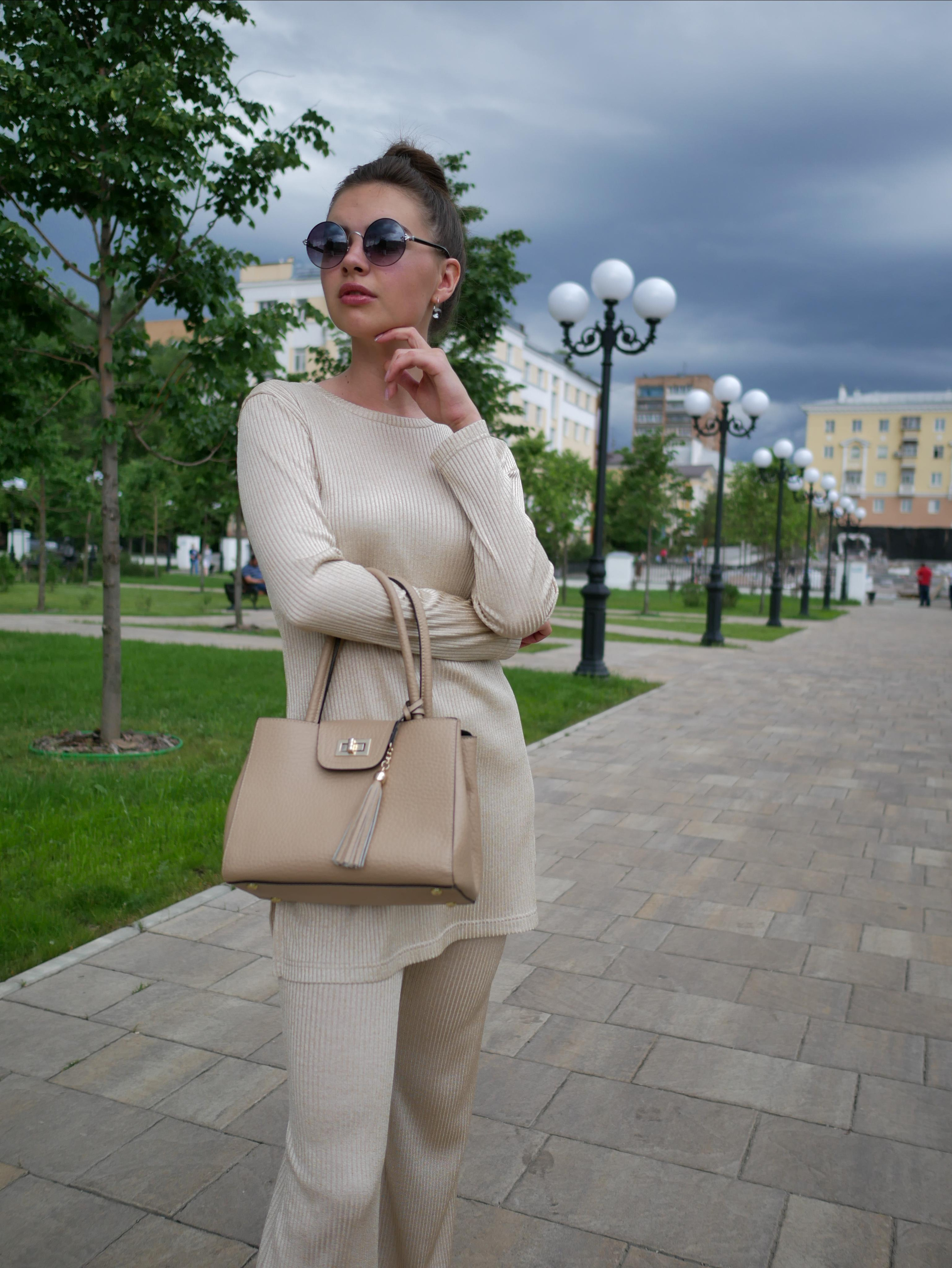 Live фотосъёмка одежды. Worldwide photographer VOINOV