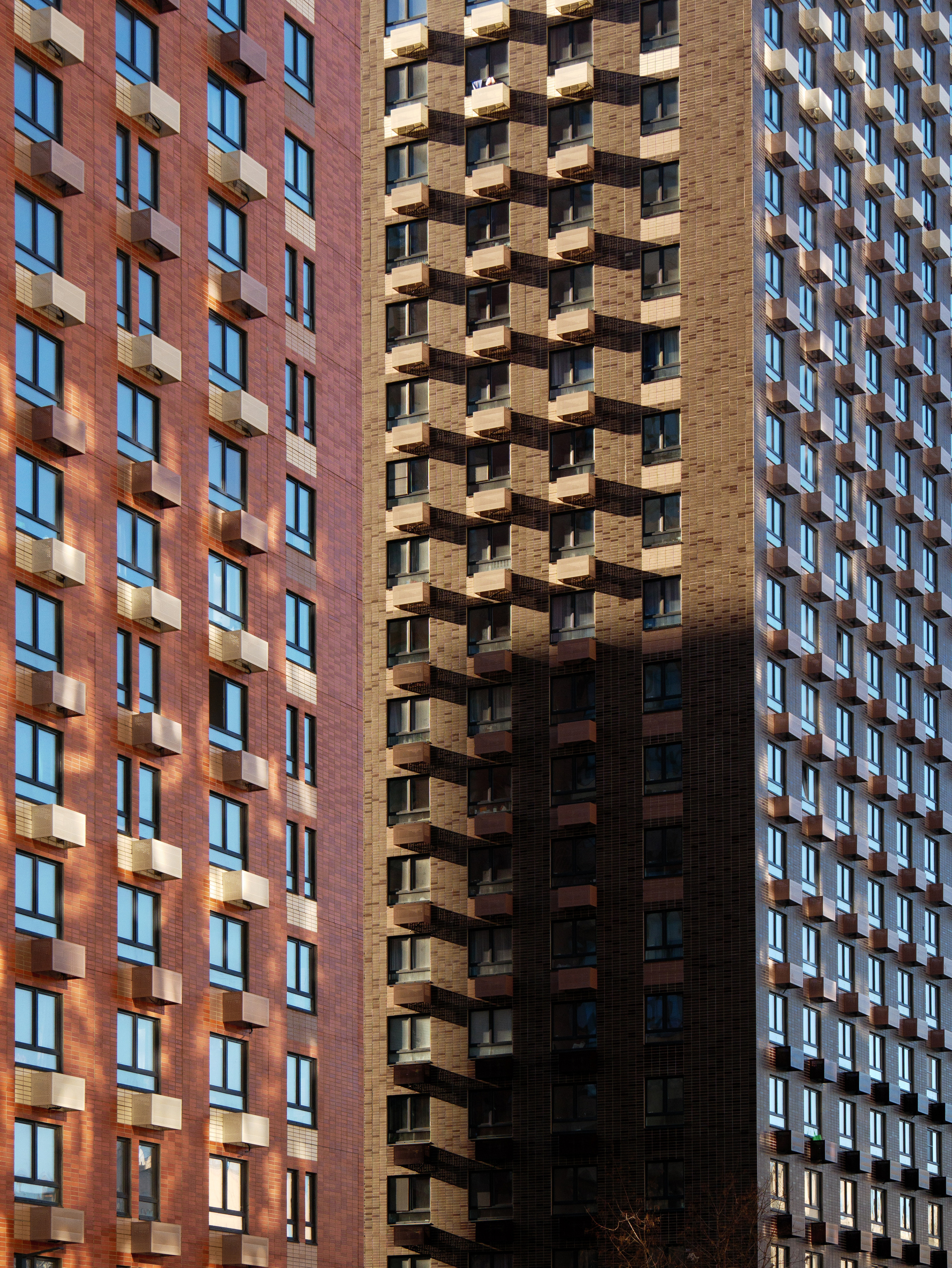 Rhythms of Ilmensky 17, Moscow. Worldwide photographer VOINOV