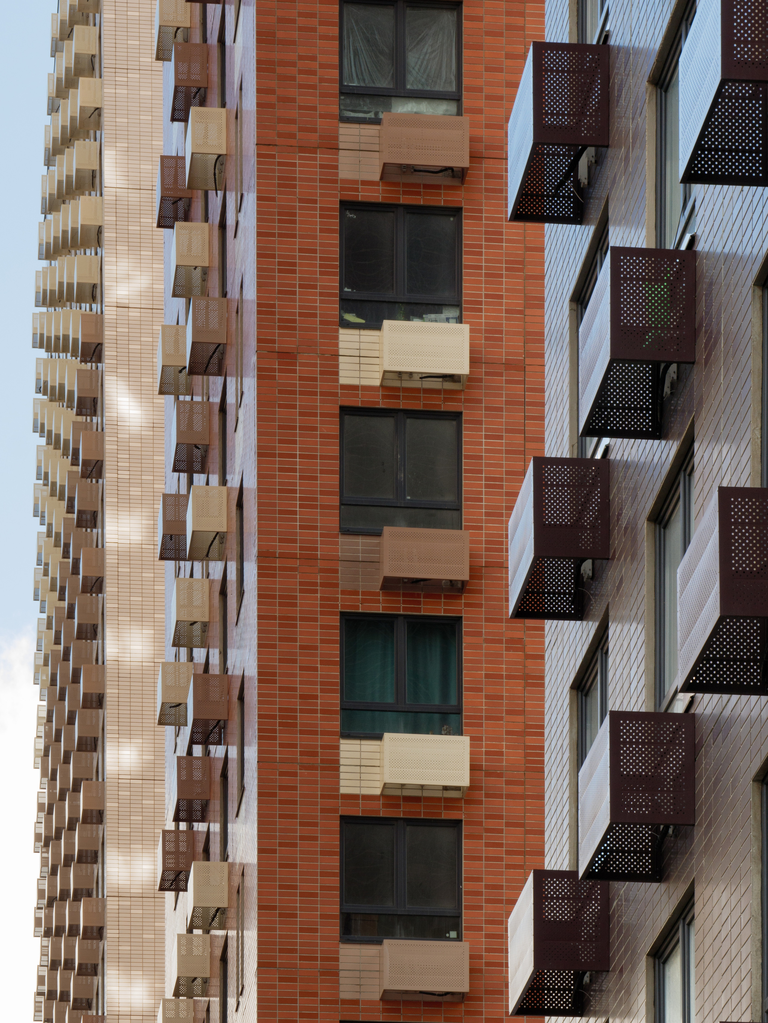 Rhythms of Ilmensky 17, Moscow. Worldwide photographer VOINOV