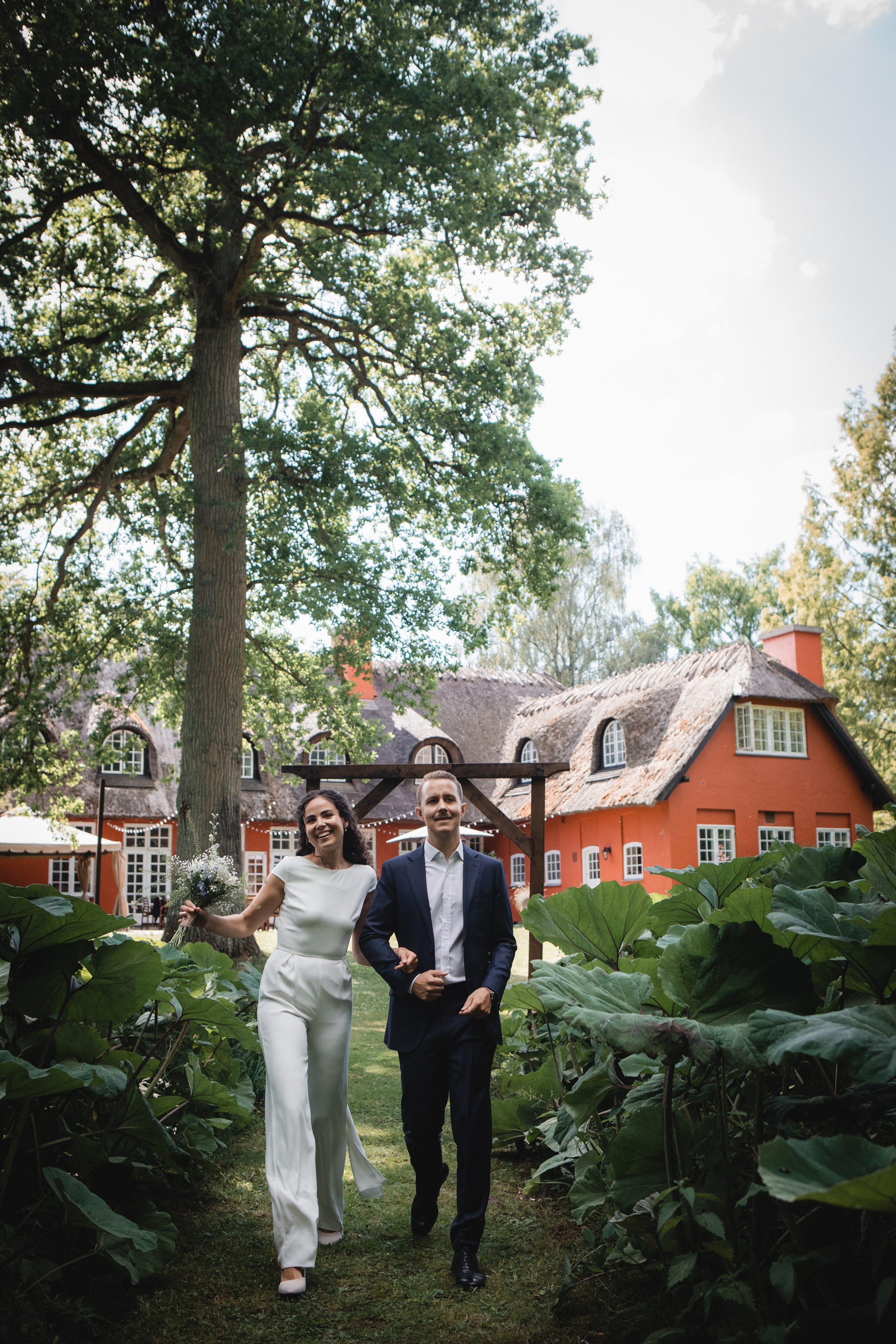 Elissa | Mads. Professional wedding photographer in Copenhagen, Denmark — Julia Byron