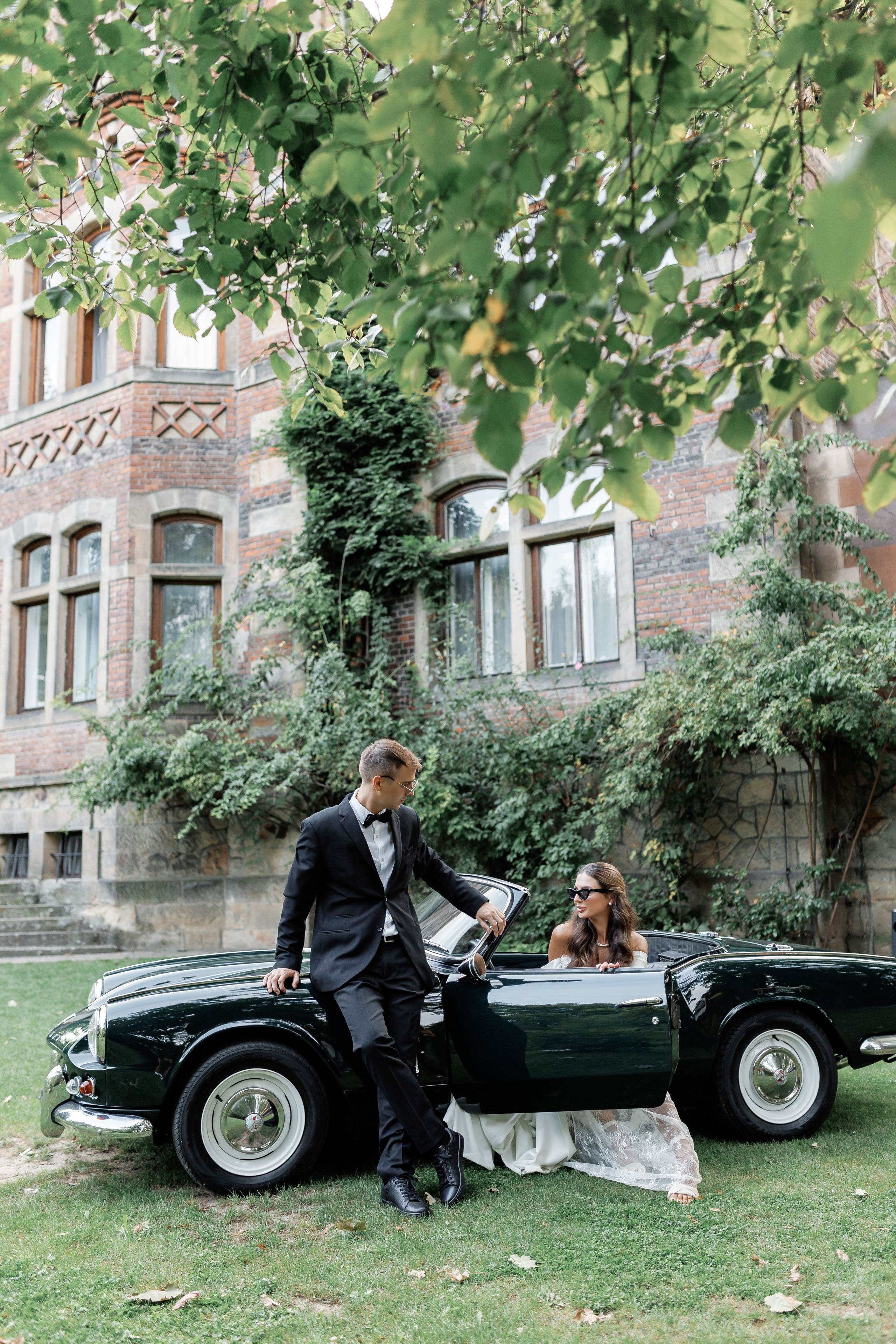 Palac Zelenskich. Fotograf ślubny i rodzinny w Krakowie Yana Klymova