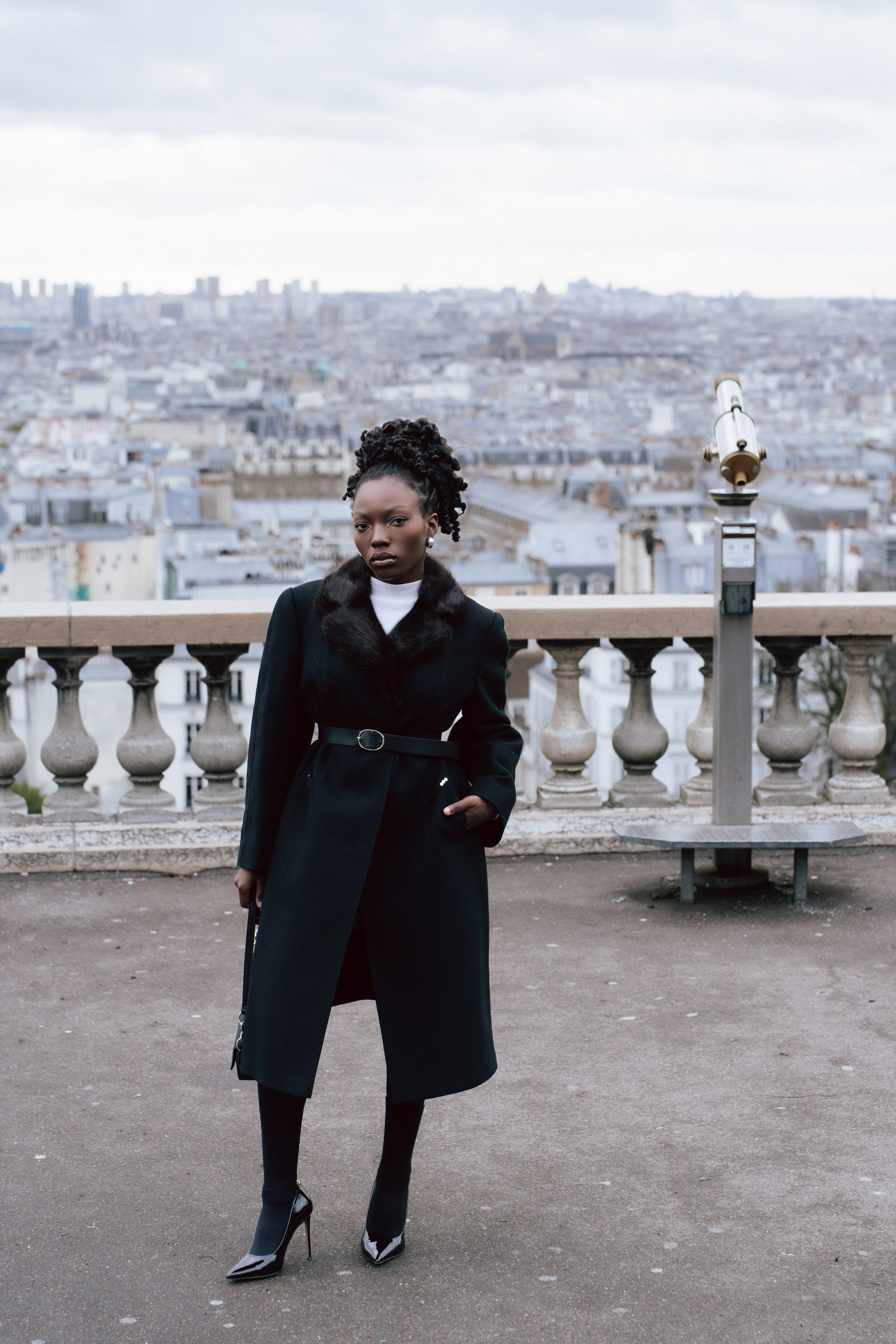 Solo Portrait Session: Monmartre. Paris Photographer & Videographer