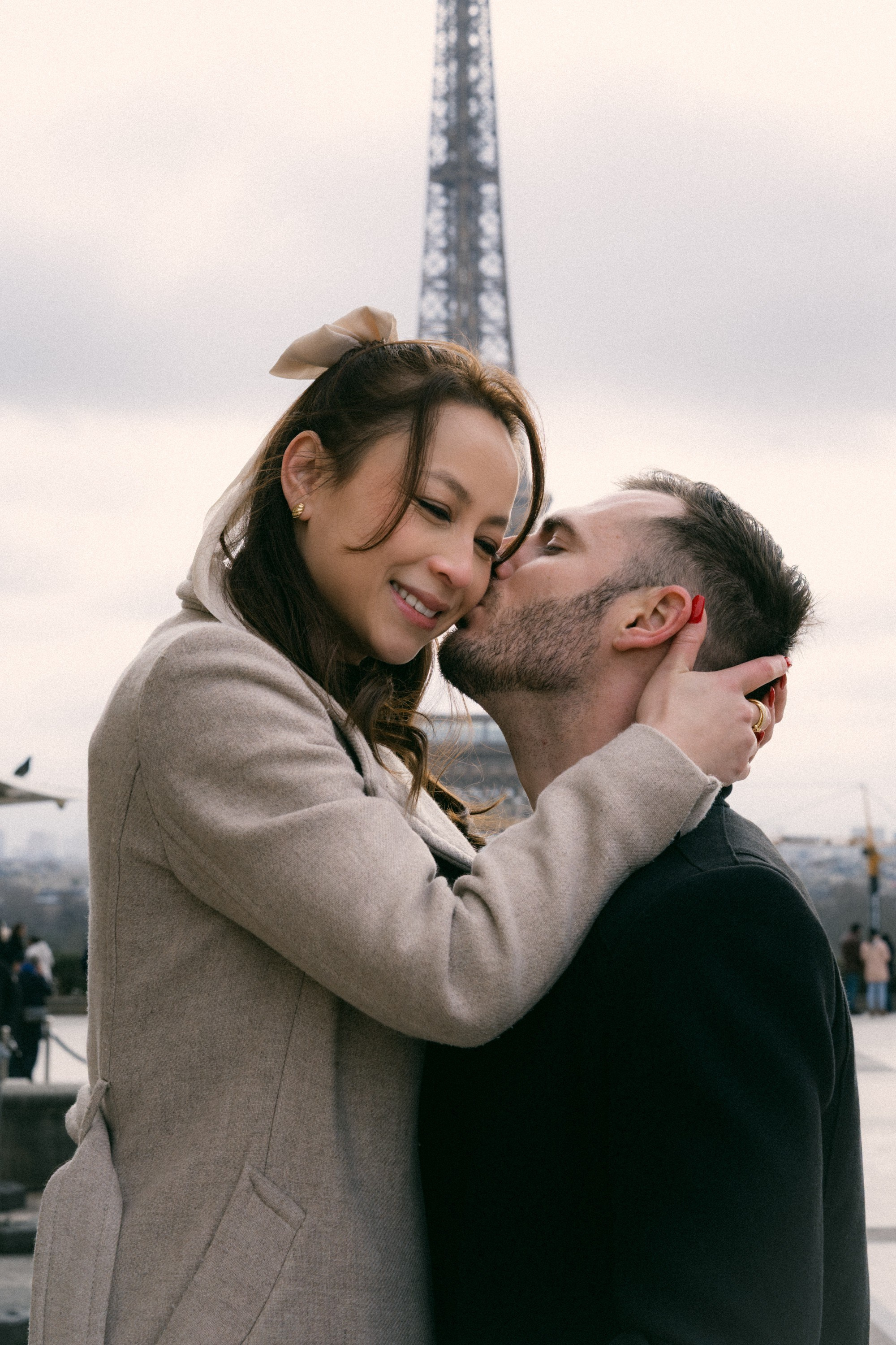 Love Story: Eiffel Tower. Paris Photographer & Videographer