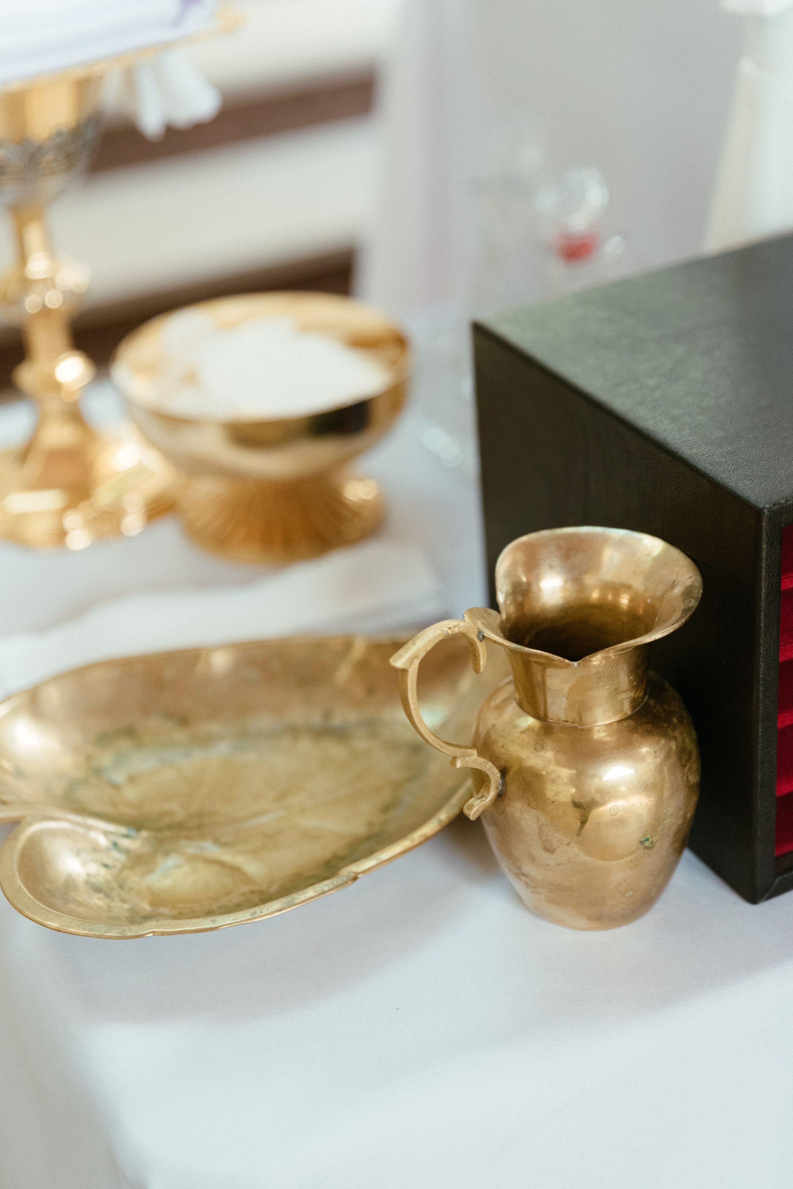 Chrzest Pola. Eugene Save – Fotograf Ślubny i Rodzinny | Warszawa i Cała Polska