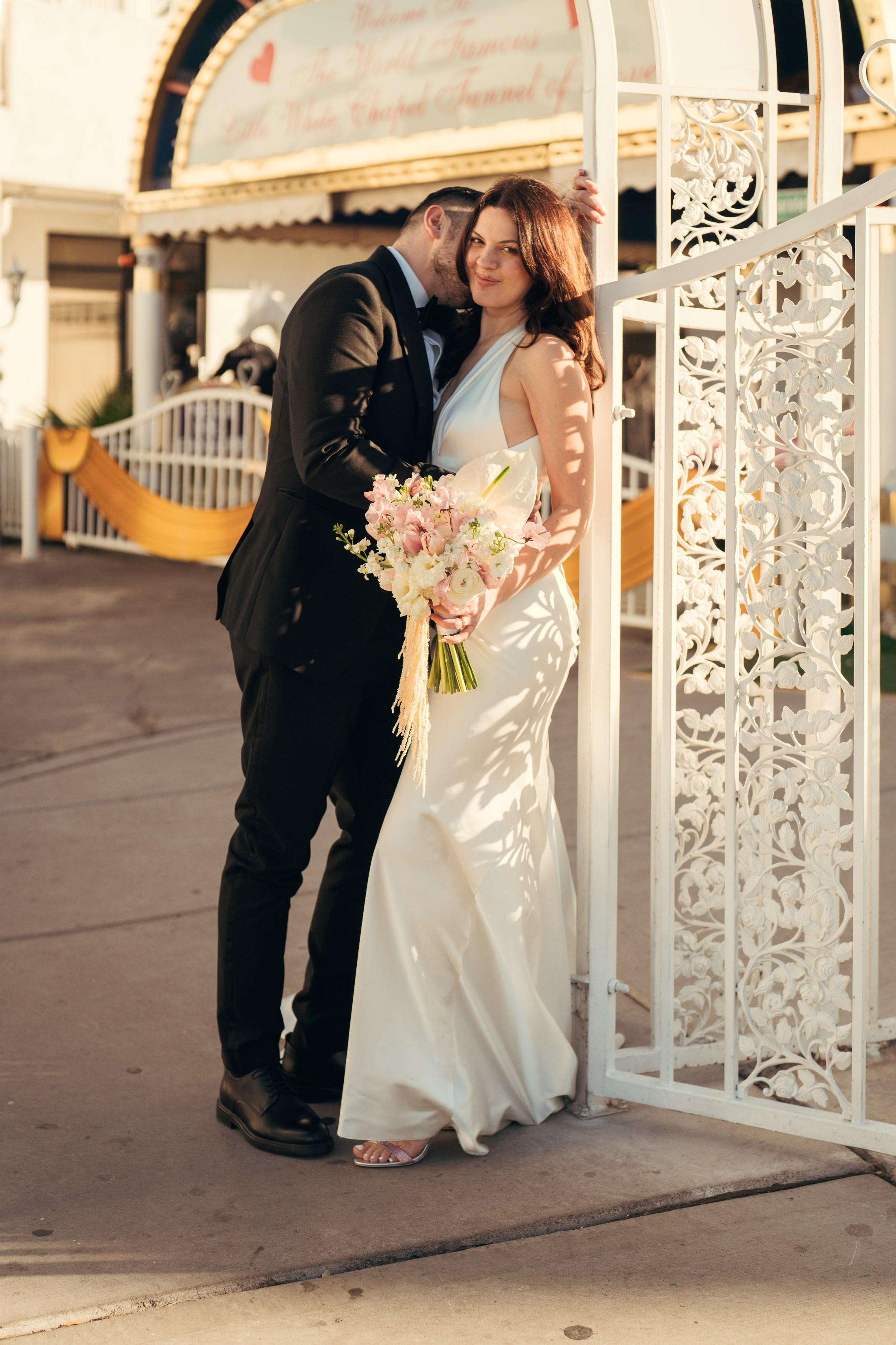 Zenaida&Eros. Wedding & elopement photographer Viktoriya Kravtsov. Las Vegas
