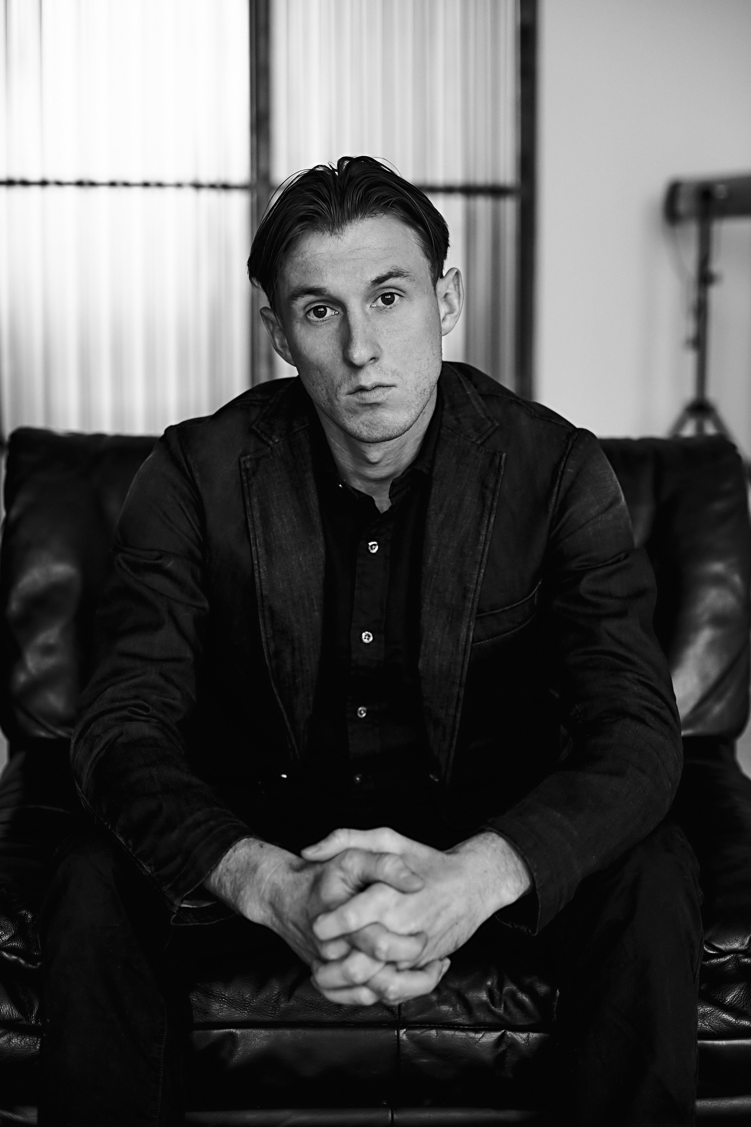 Simas. Amazing photo session at a time convenient for you. Y