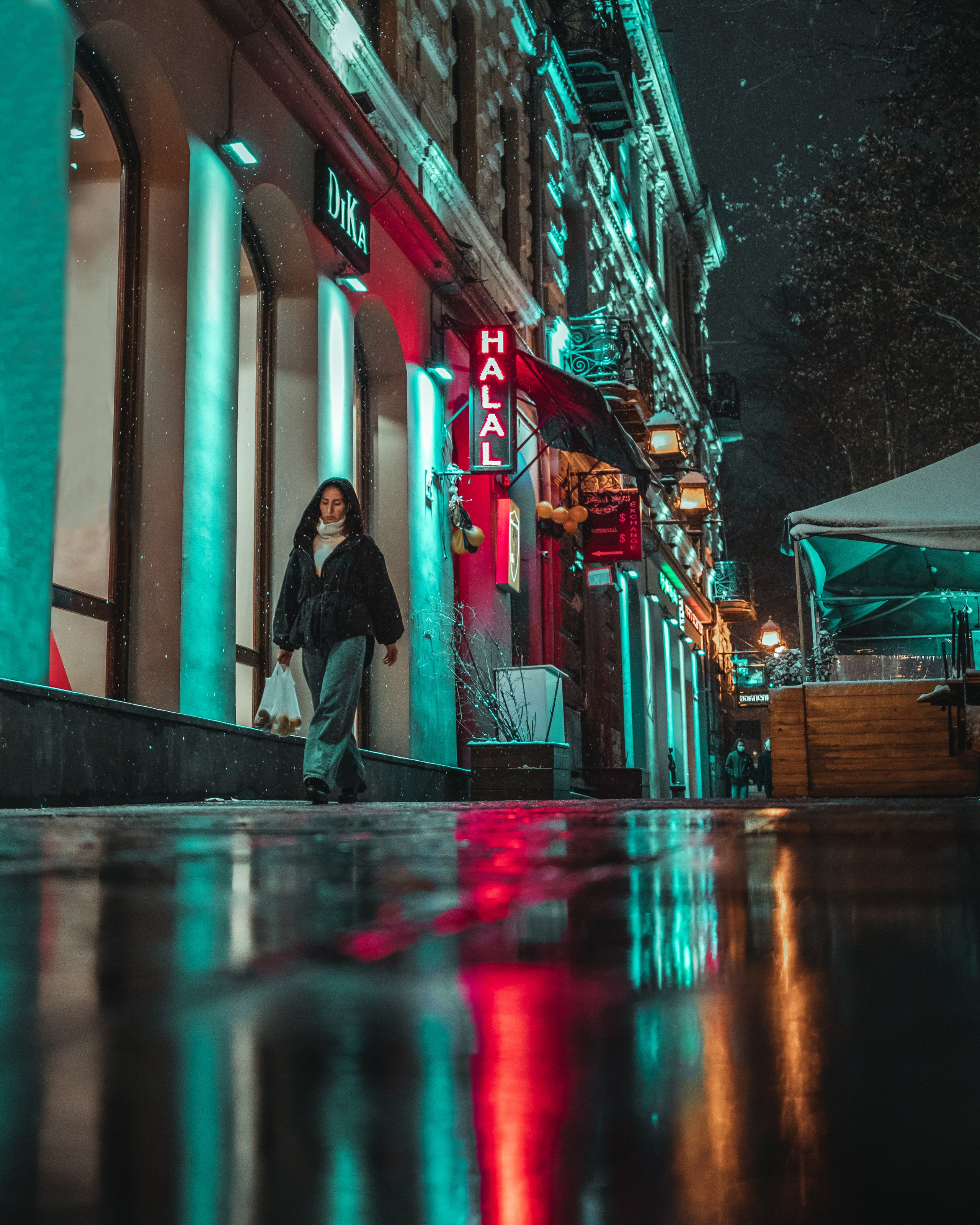 T B I L I S I. Bspander