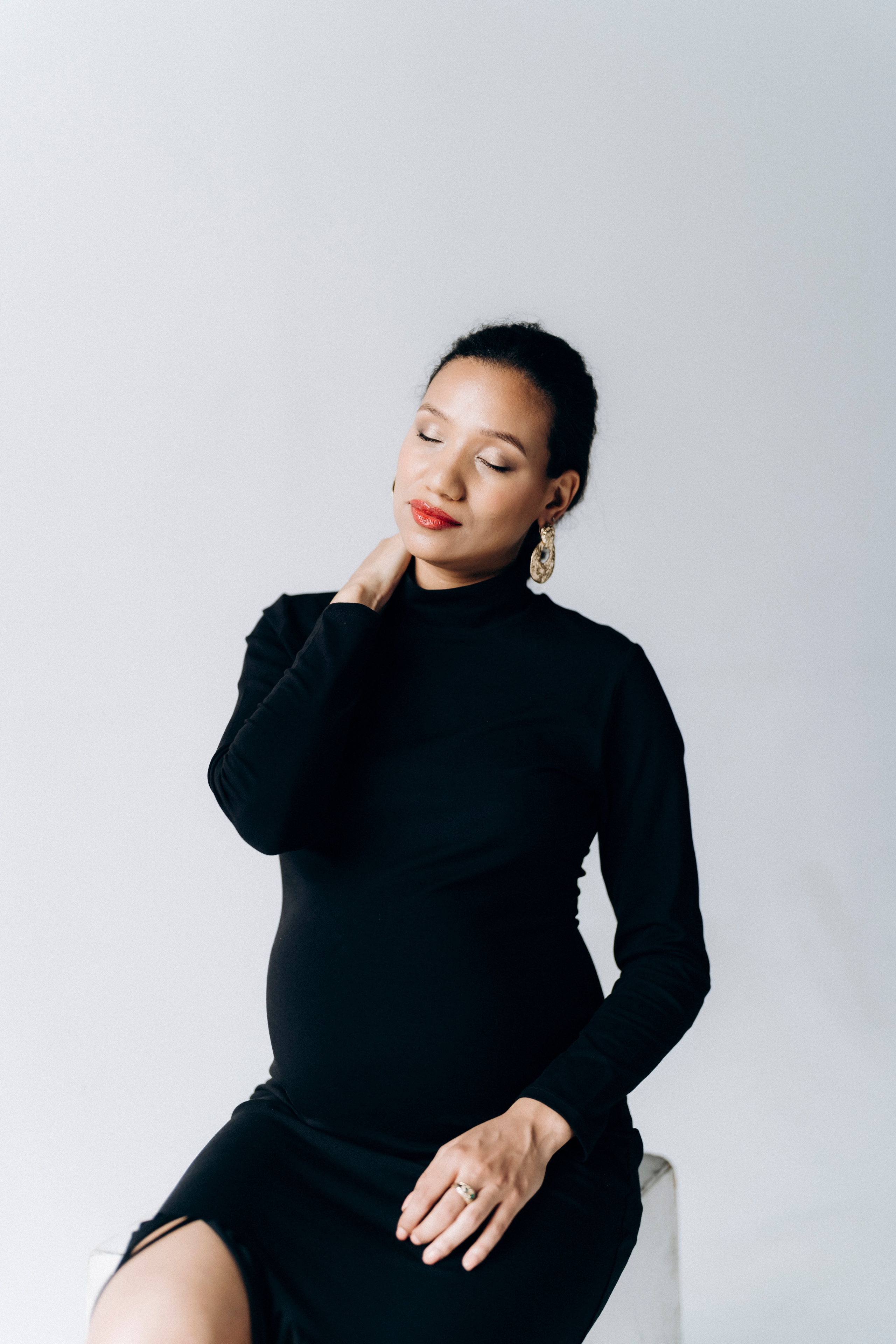 Katheryne. Modern maternity photographer in Long Island New York