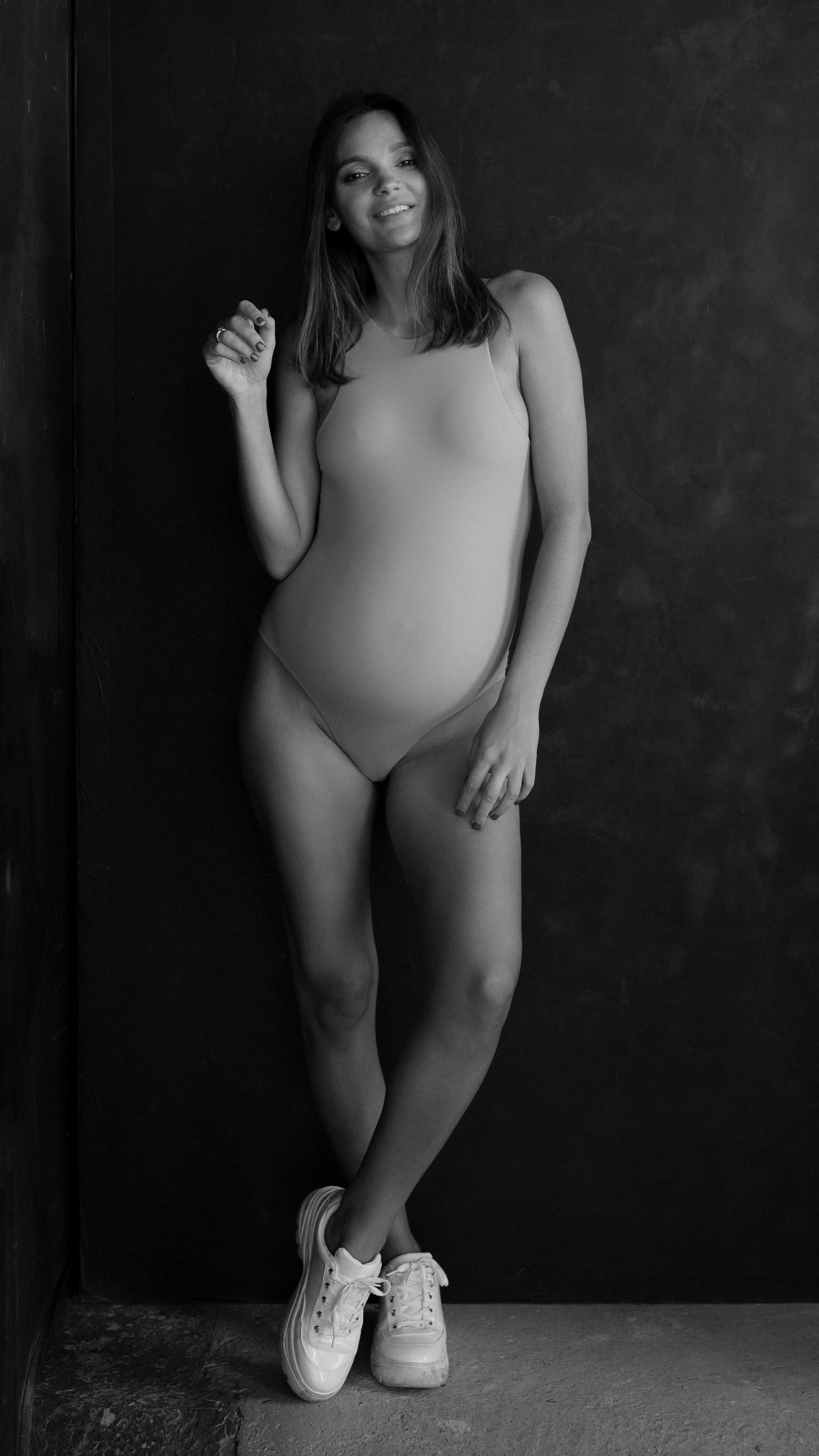 Radika. Modern maternity photographer in Long Island New York