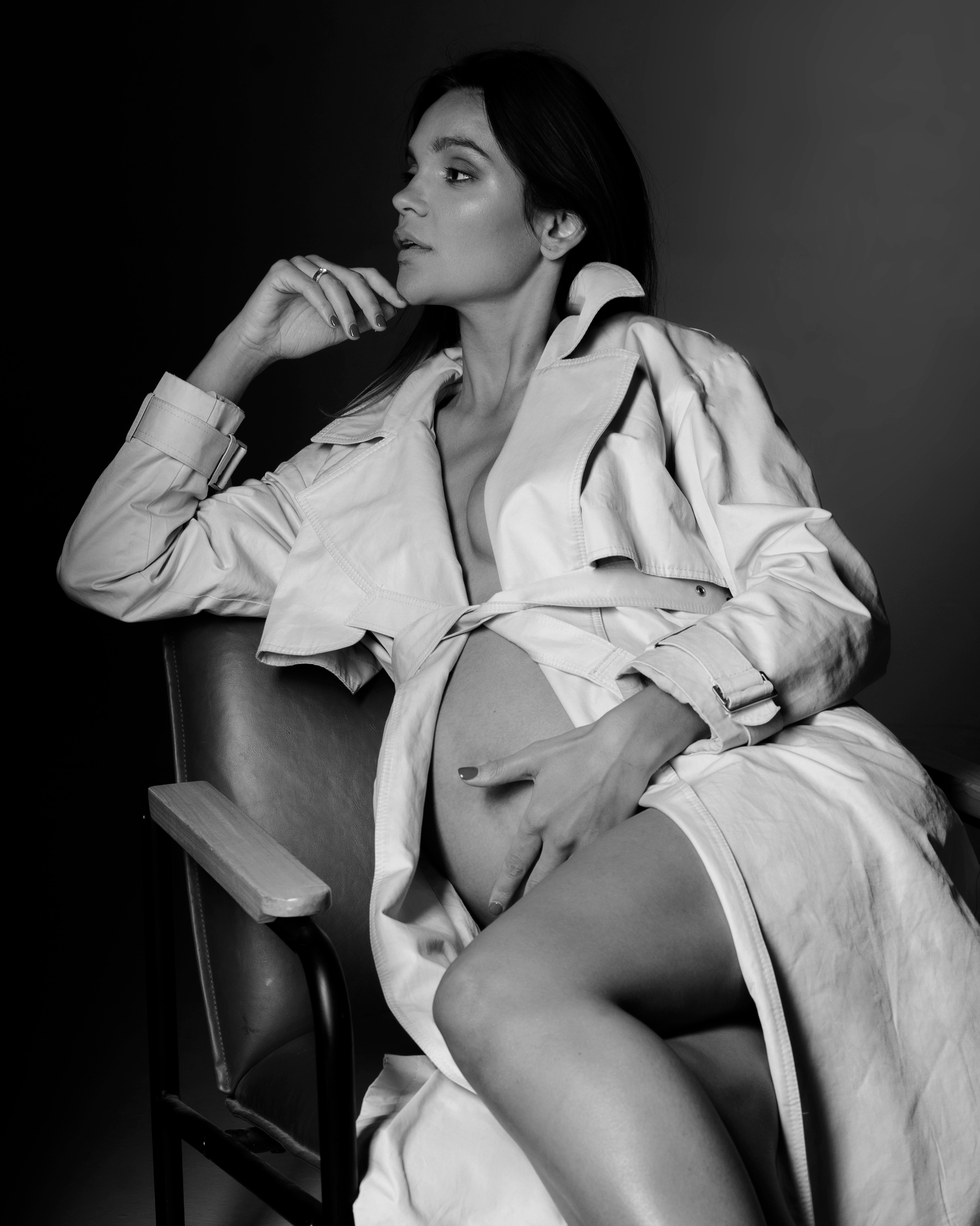 Radika. Modern maternity photographer in Long Island New York