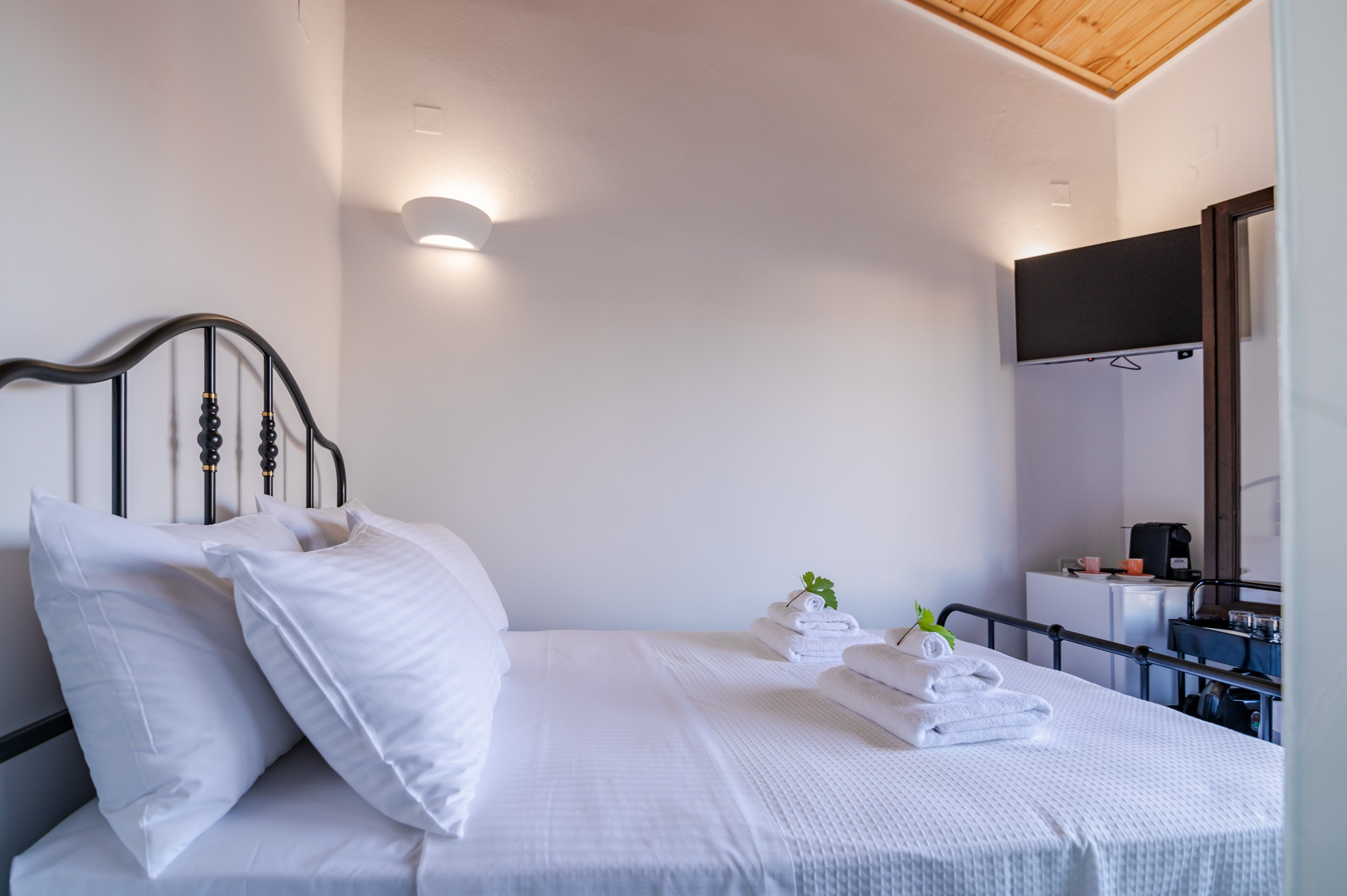 Martha's Delight Rooms. Photograper in Chania, Crete