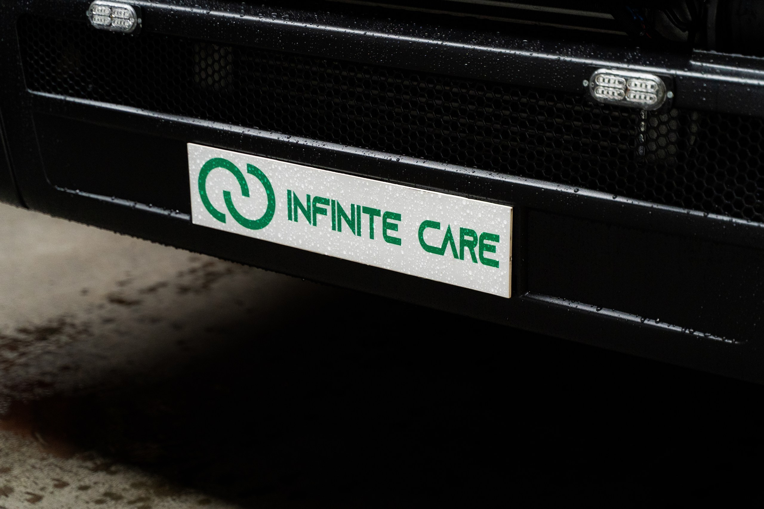 Infinite Care — Camião Grua. Júnio MediaLab