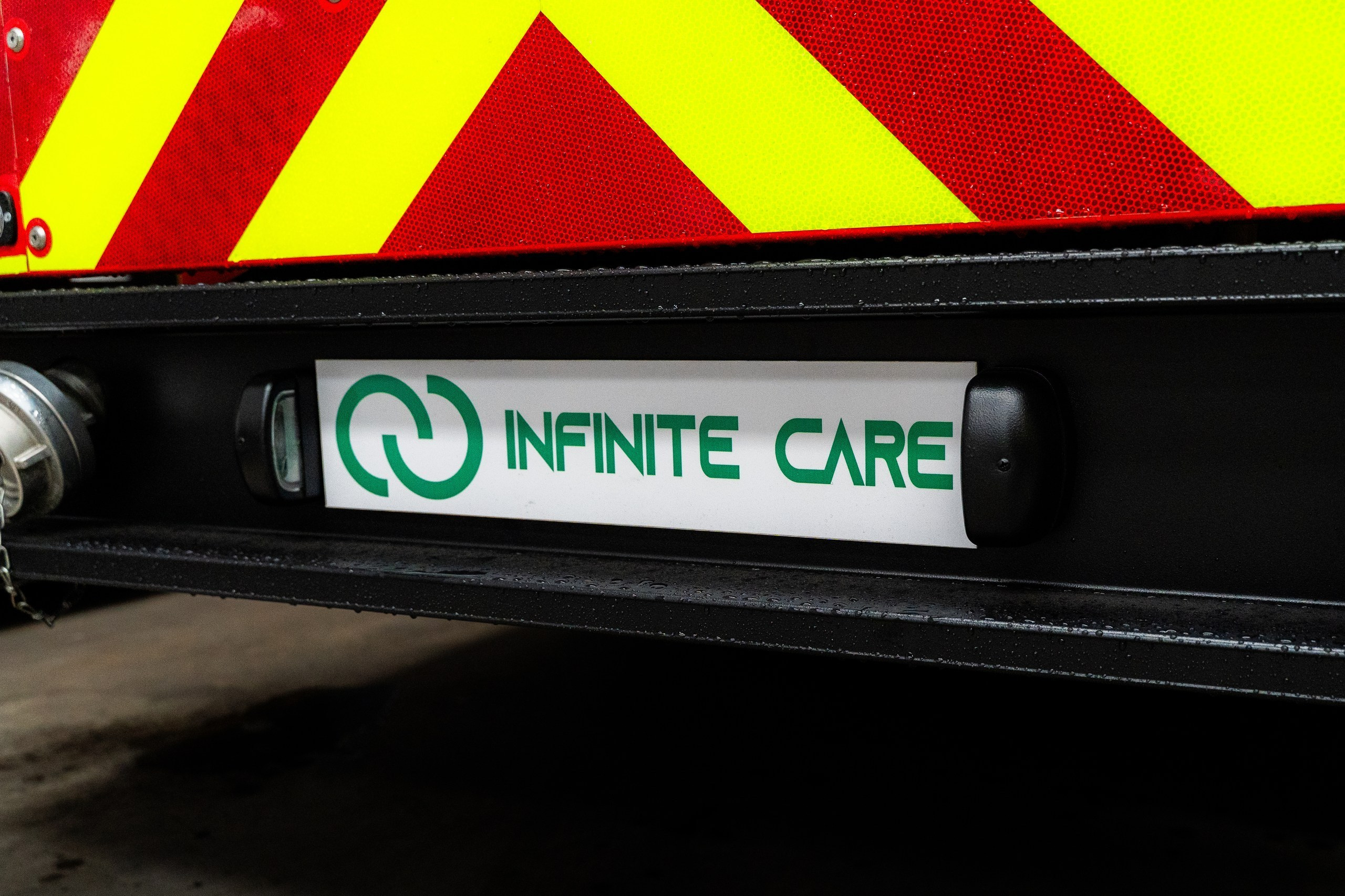 Infinite Care — Camião Grua. Júnio MediaLab
