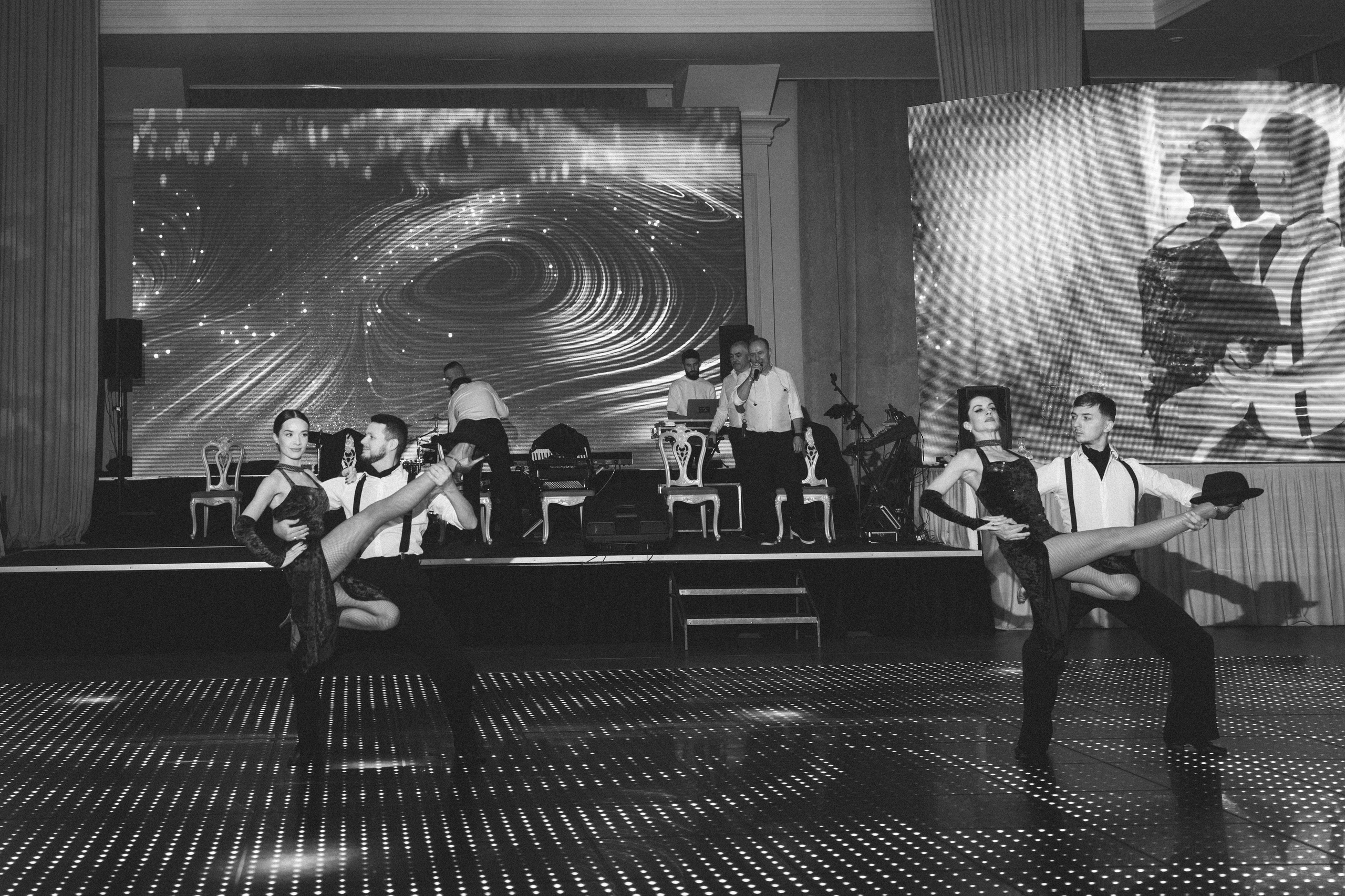 Vasile & Sanda. Home