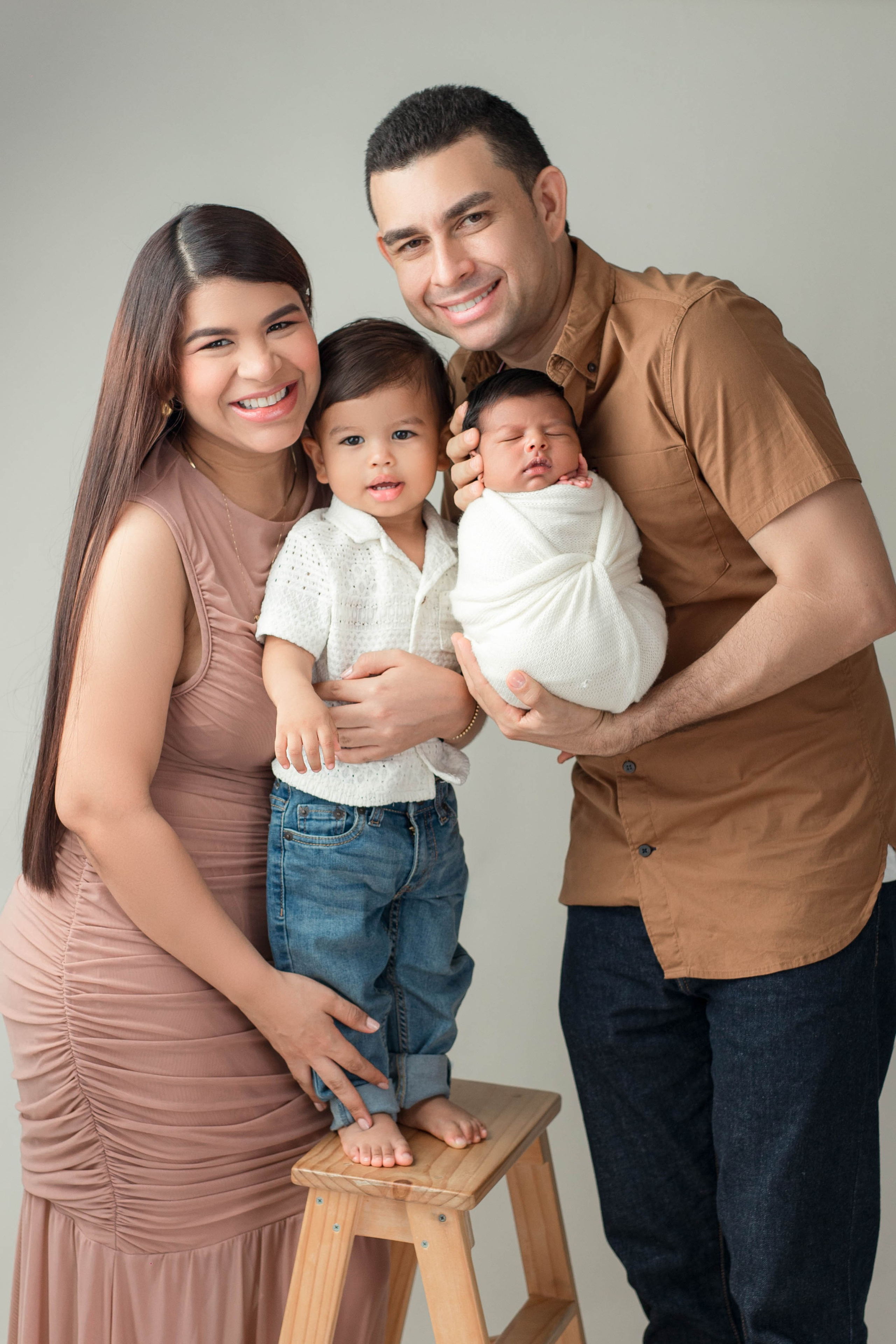 Samuel Newborn. Rose Miranda - Fotógrafa de niños y familias en Barranquilla