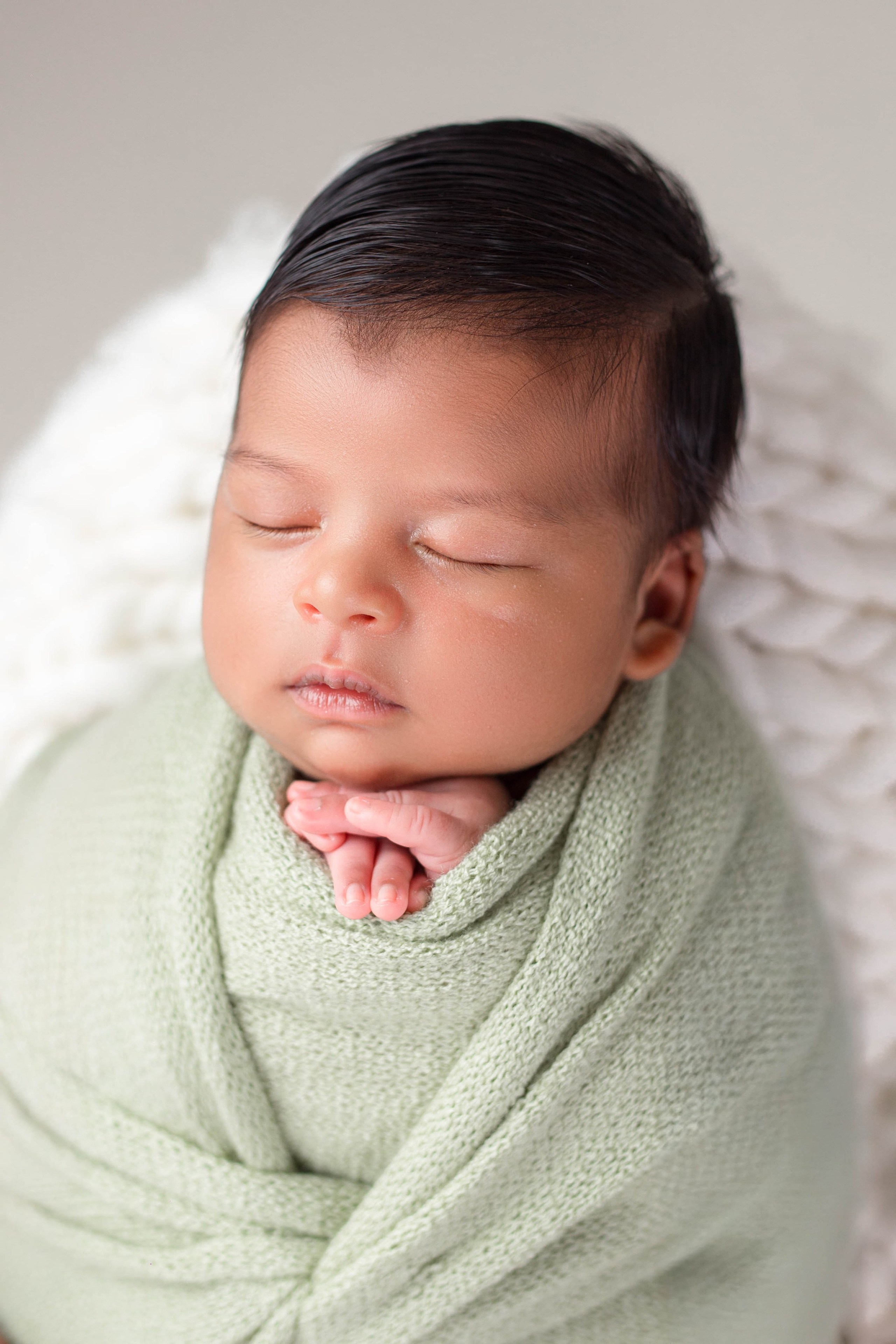 Samuel Newborn. Rose Miranda - Fotógrafa de niños y familias en Barranquilla