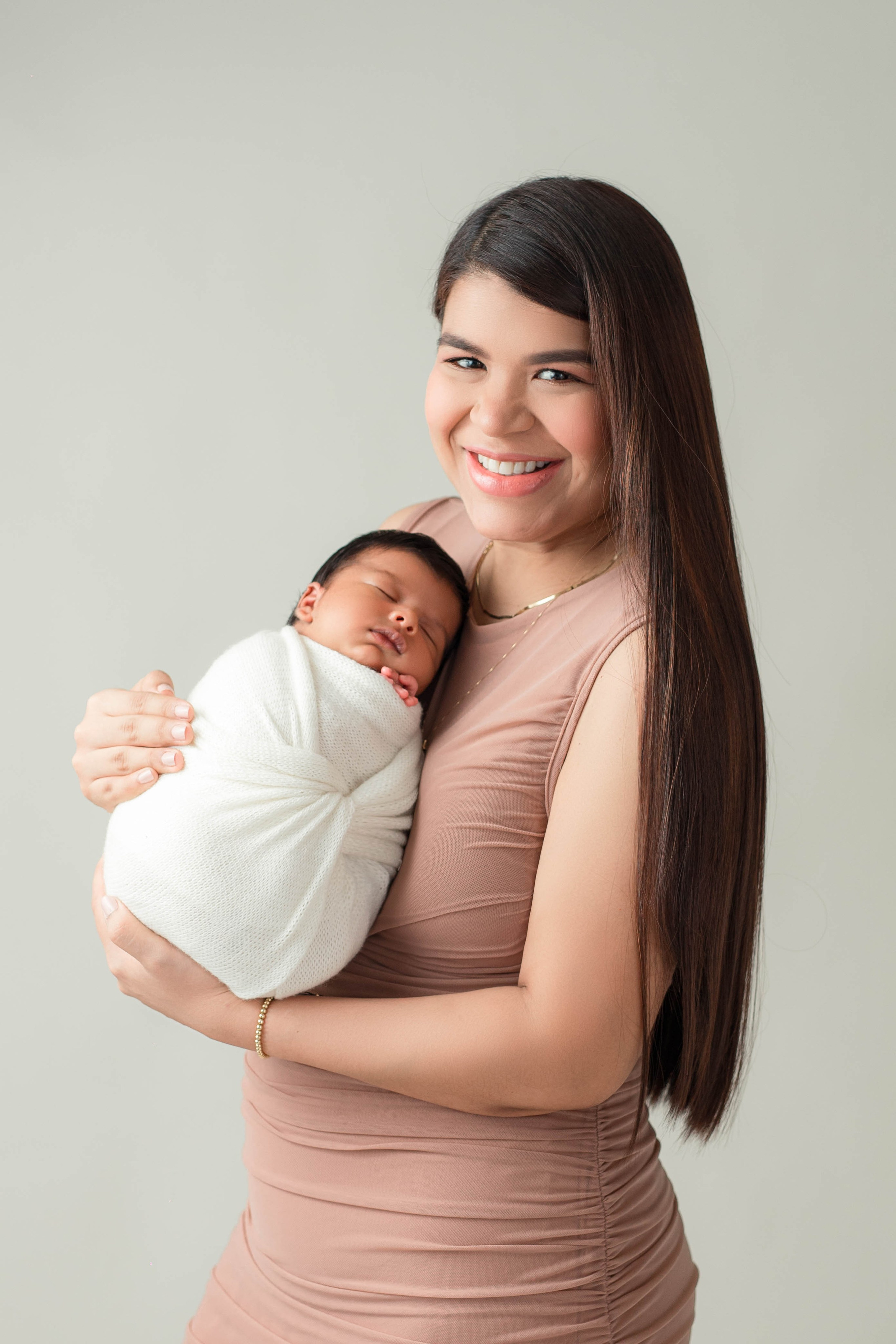 Samuel Newborn. Rose Miranda - Fotógrafa de niños y familias en Barranquilla
