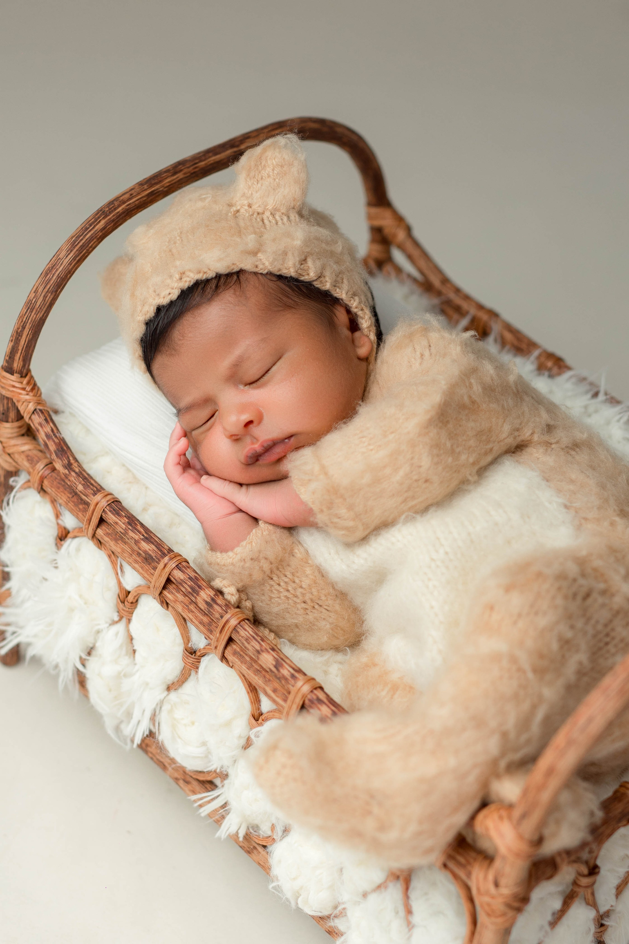 Samuel Newborn. Rose Miranda - Fotógrafa de niños y familias en Barranquilla
