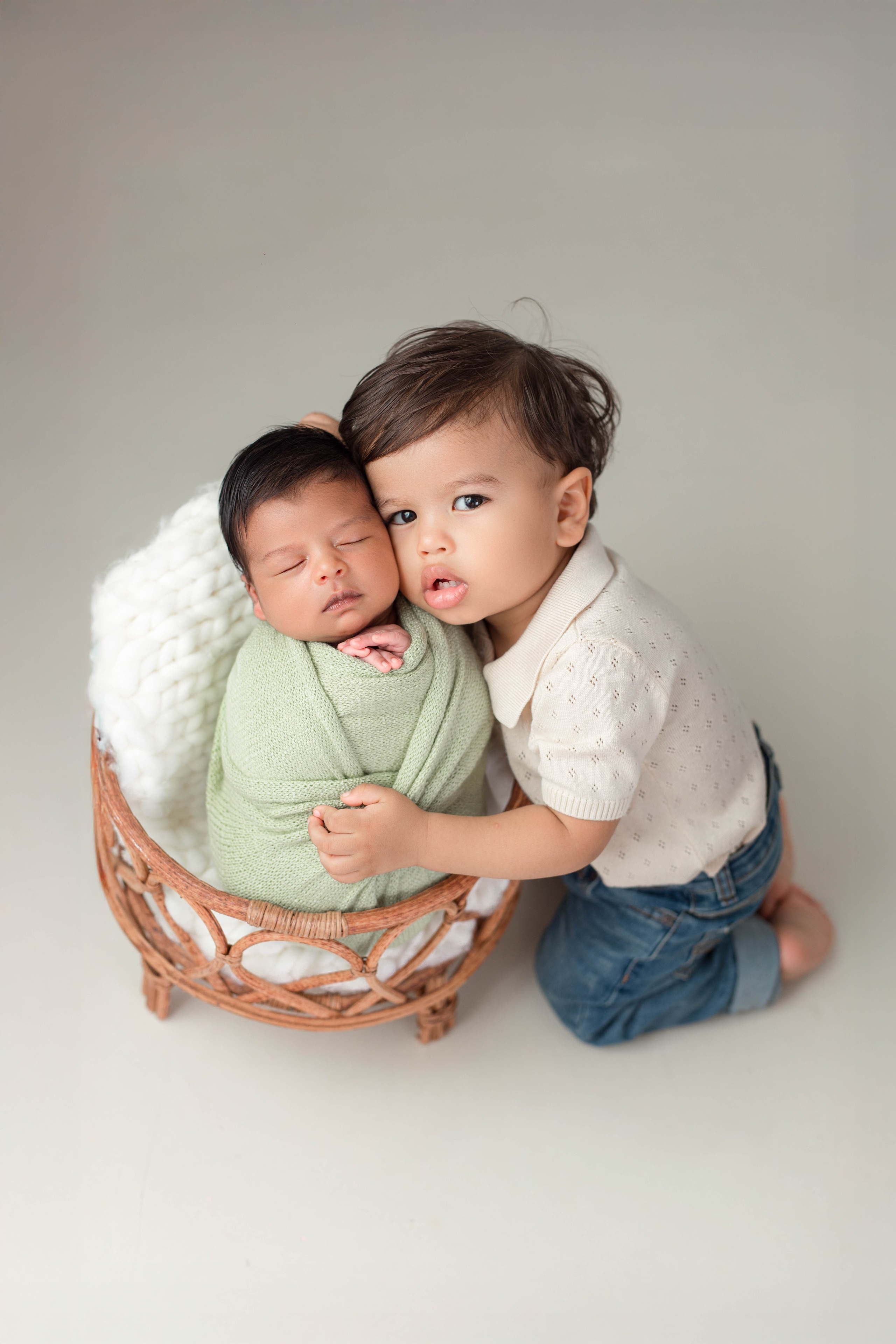 Samuel Newborn. Rose Miranda - Fotógrafa de niños y familias en Barranquilla