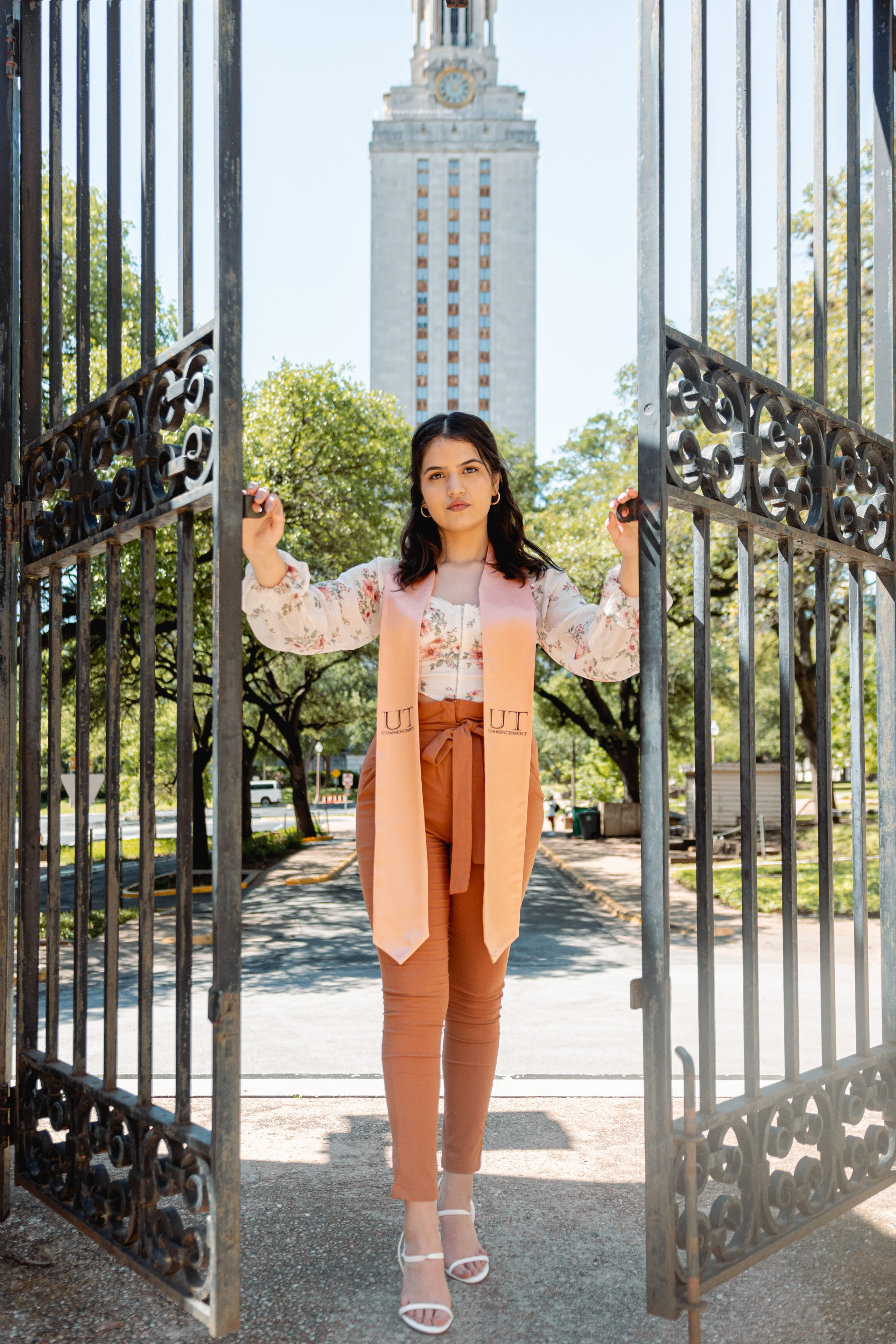 Noelia’s senior photoshoot at the University of Texas