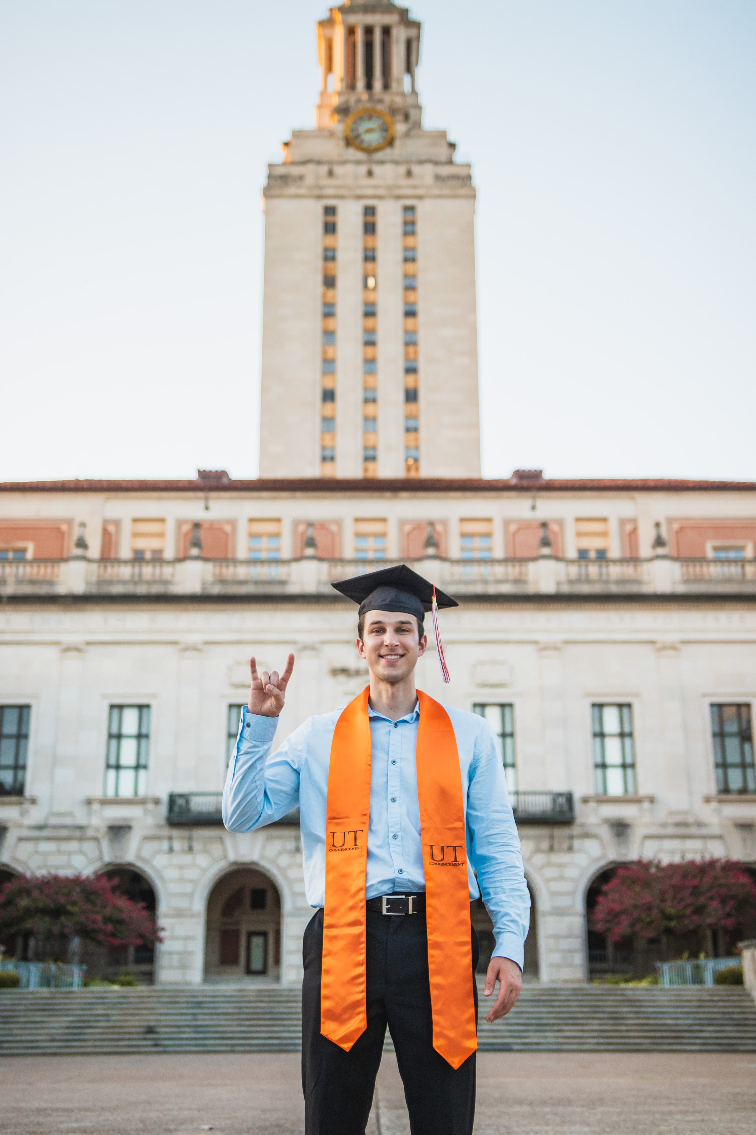 Group senior photoshoot at the University of Texas Austin