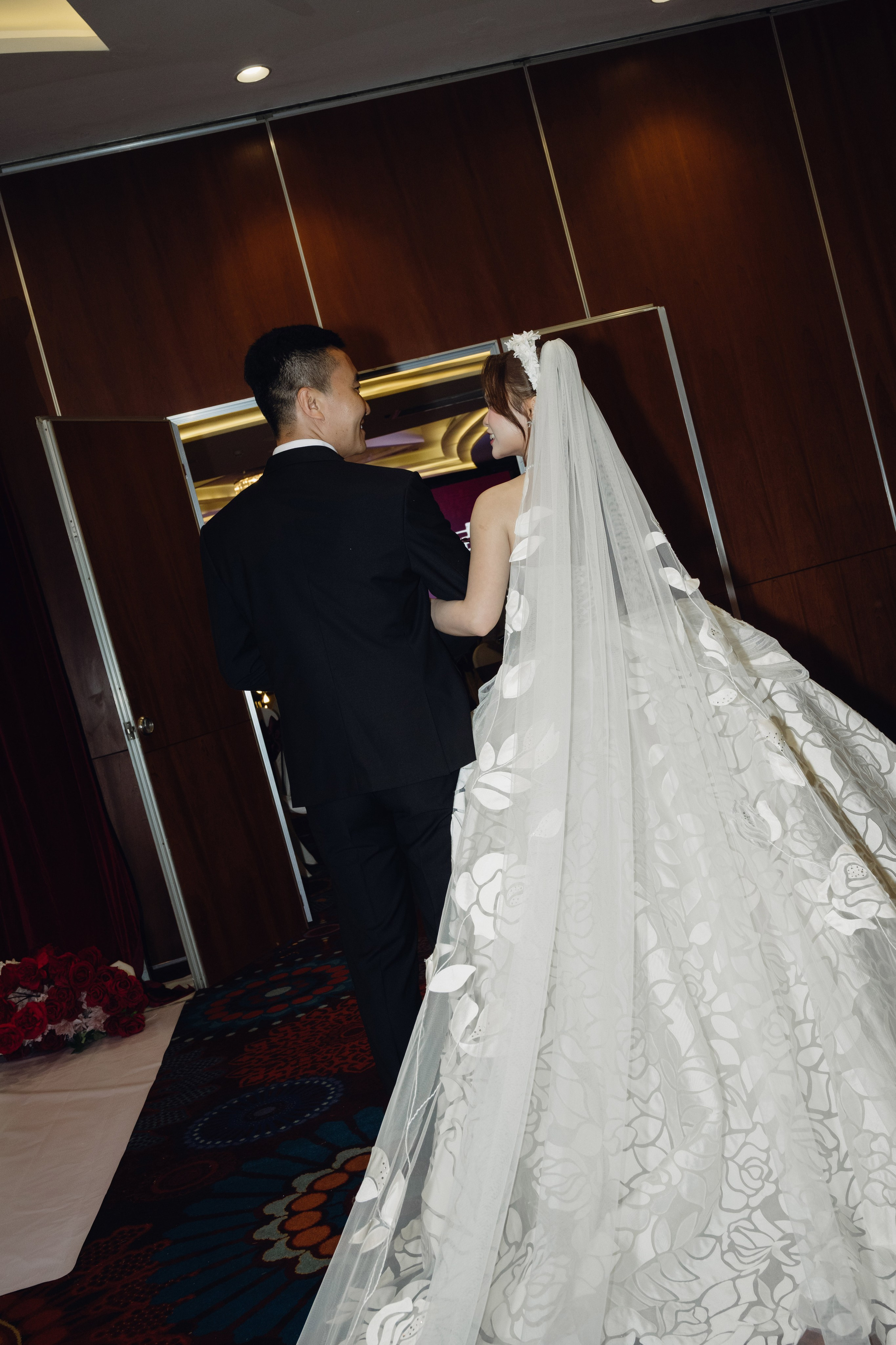 Zhang + Dinh | Photojournalism. BenColor Studio