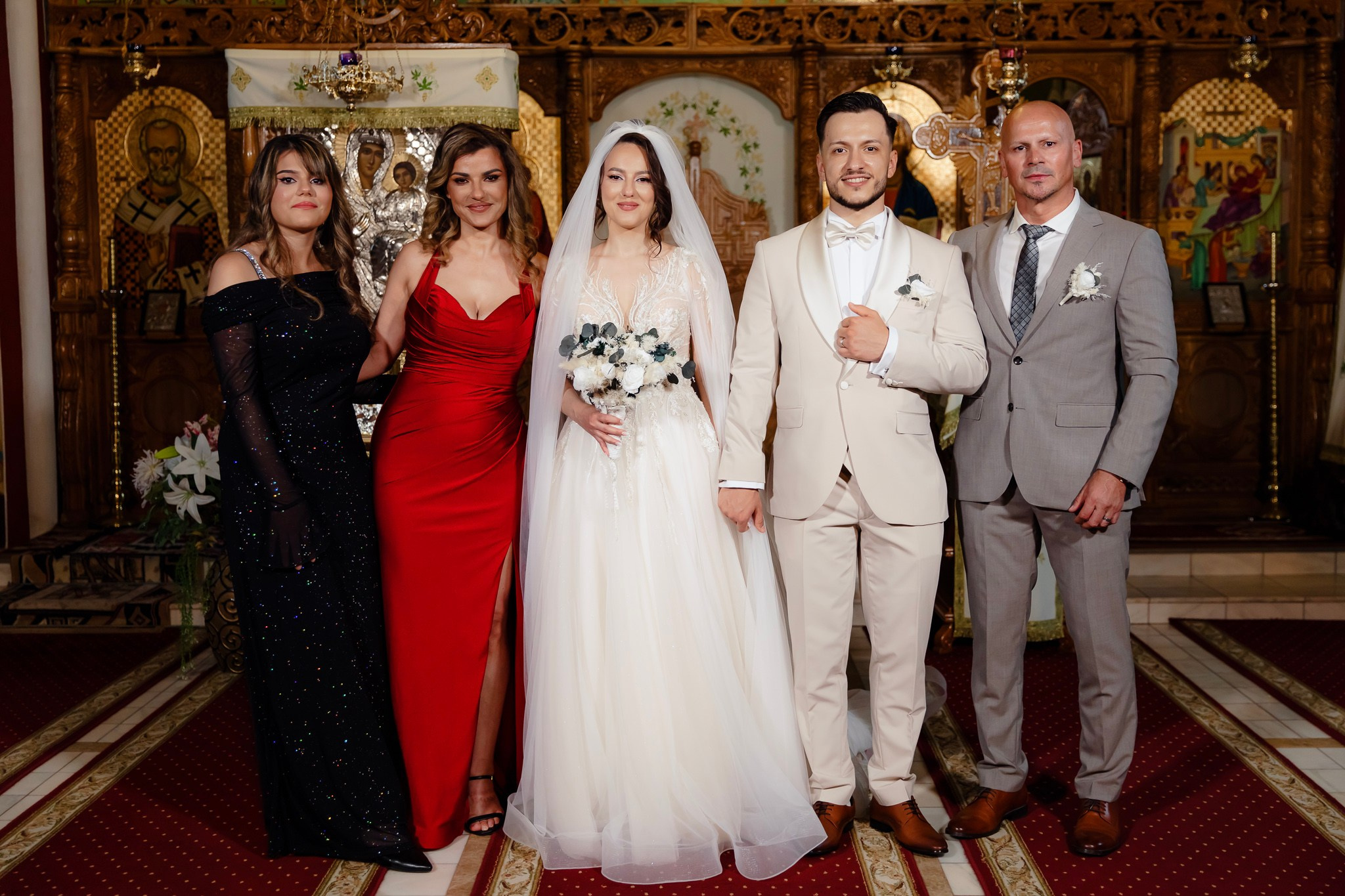 Ioana & Ionuț | Nuntă de poveste la Păstrăvăria Poiana din Mălini județul Suceava. Servicii foto-video profesionale, pentru momente de neuitat