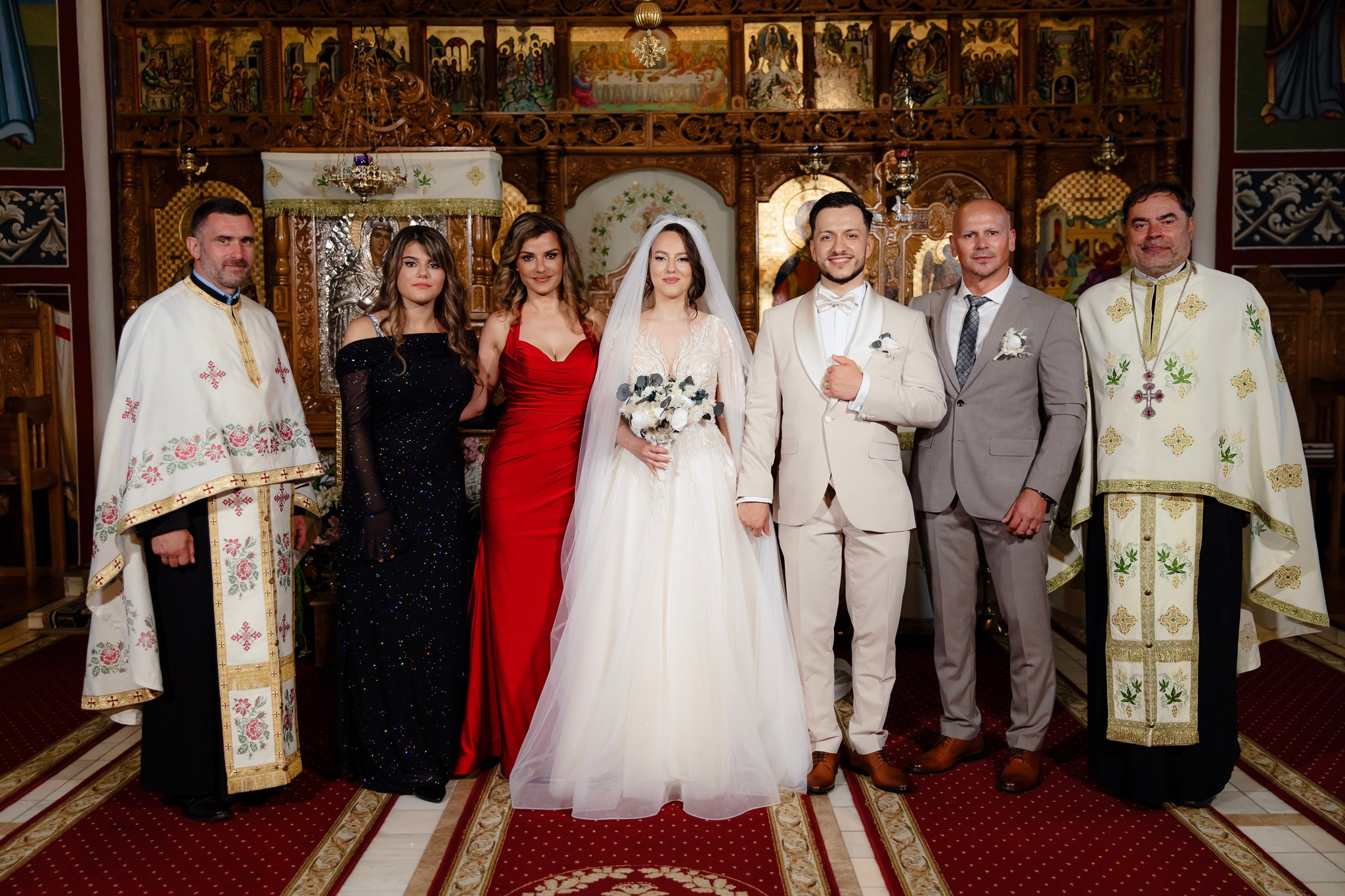 Ioana & Ionuț | Nuntă de poveste la Păstrăvăria Poiana din Mălini județul Suceava. Servicii foto-video profesionale, pentru momente de neuitat