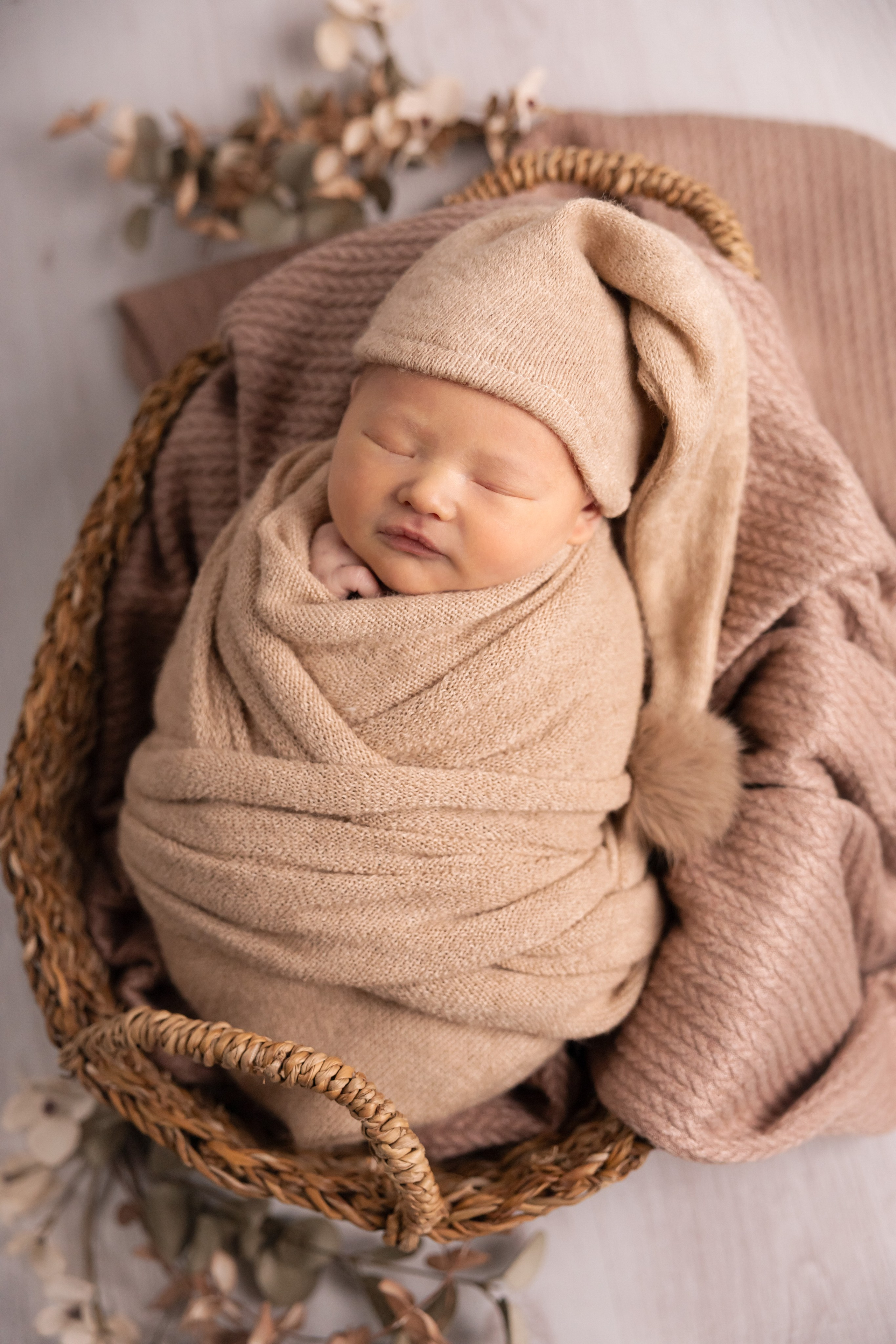 Rodinná fotografie s novorozencem ve studiu v Písku