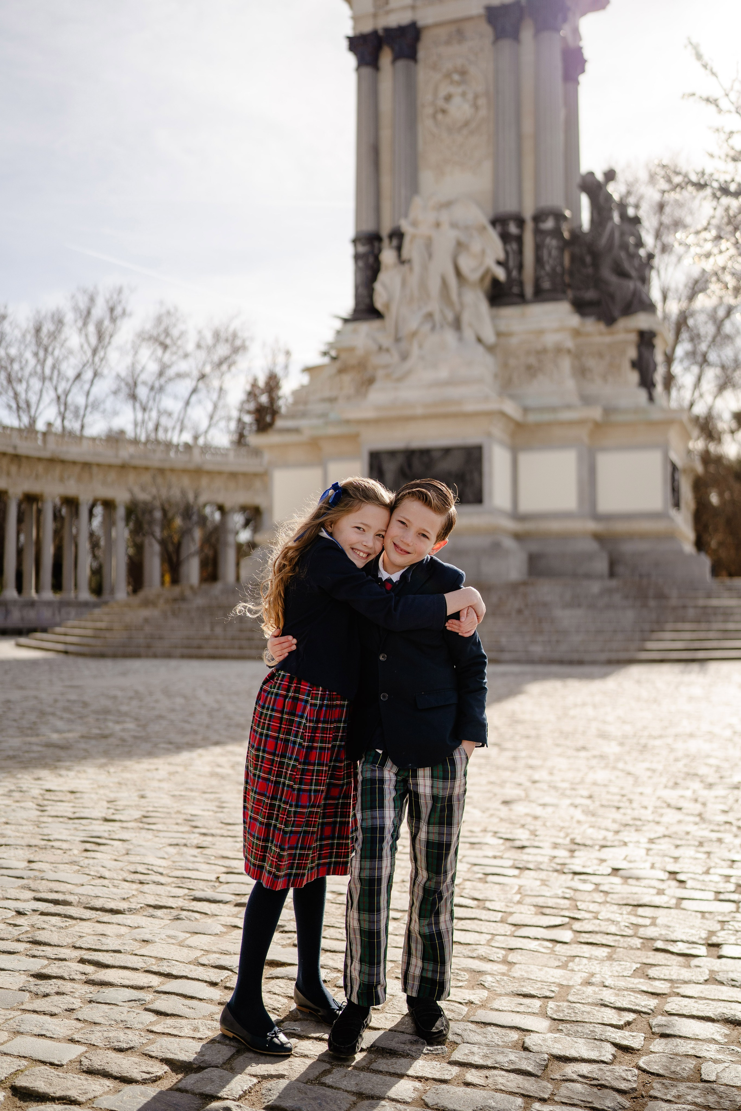 Family photoshoot in Retiro Park. Madrid Photographer for Proposals, Engagements & Families | Anya Petrova