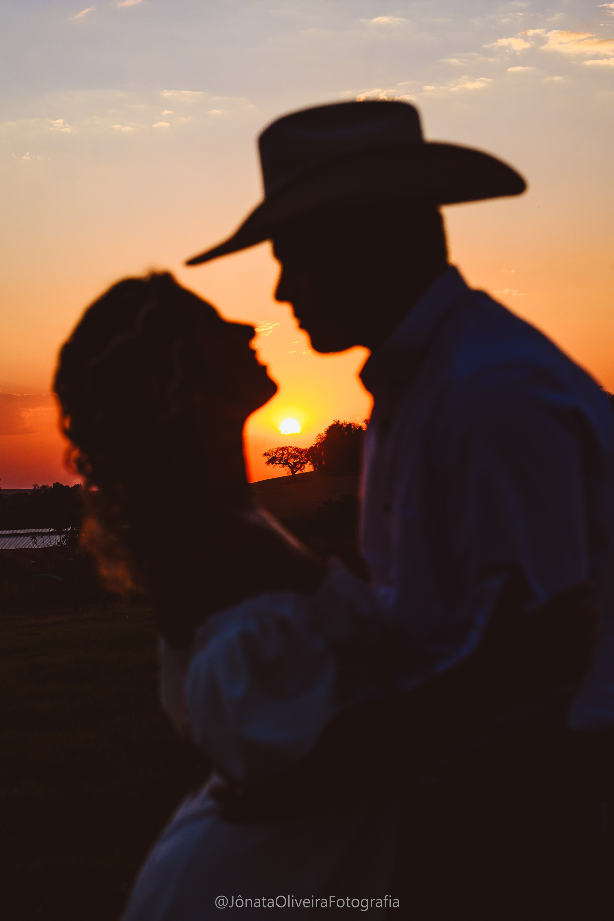 Pre Wedding Luérica e Vinicius. Fotografia de casamentos e ensaios em avaré Jônata Oliveira
