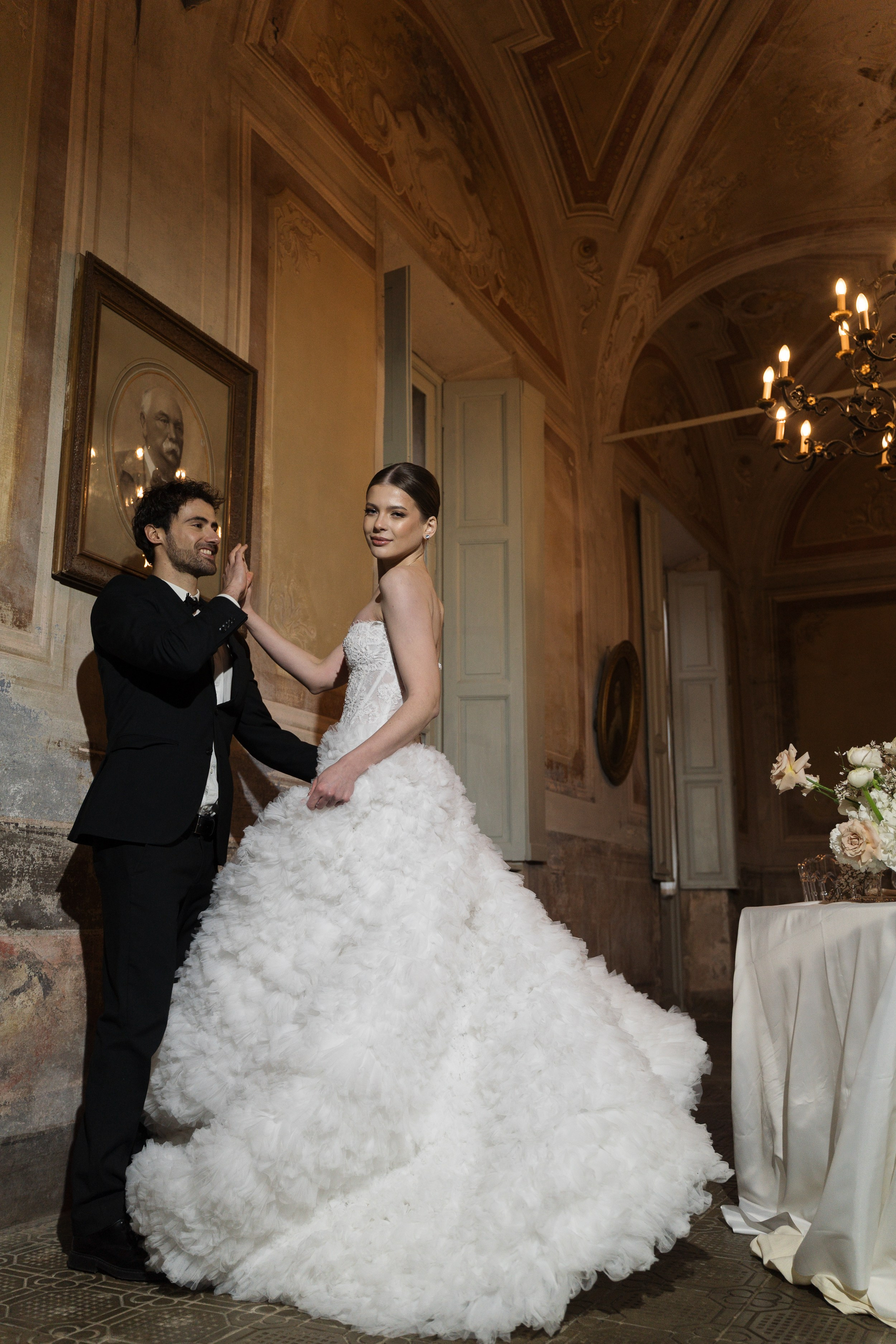 Intimate wedding in Milan. Proposal Photographer in Lake Como