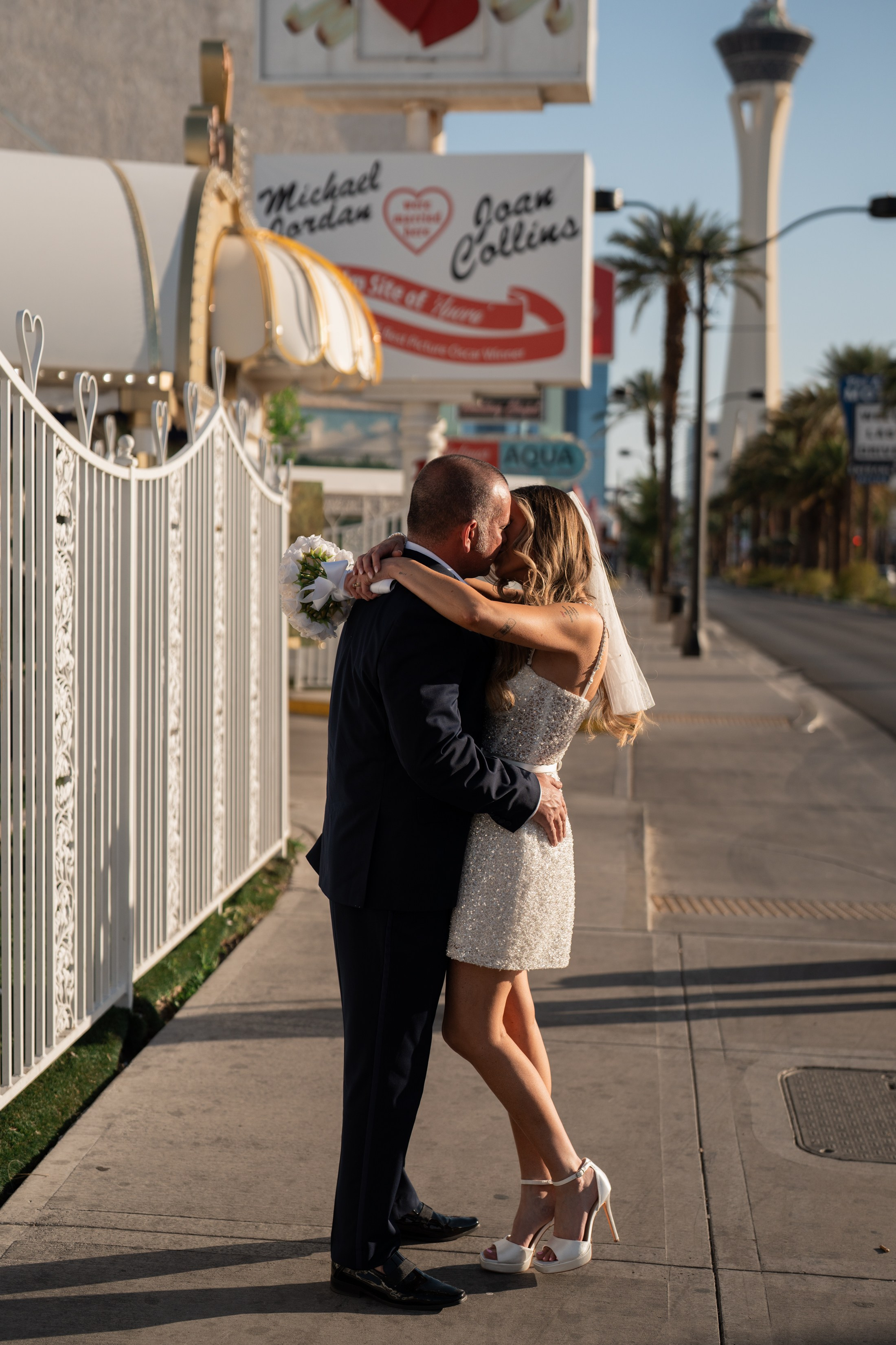 Jessica&Joey. Wedding & elopement photographer Viktoriya Kravtsov. Las Vegas